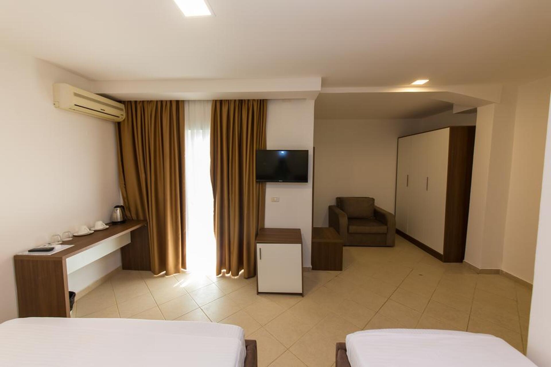 ALER Luxury Resort Durres  4* 23