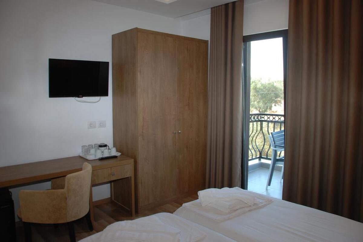 ALER Bianco Hotel Ksamil 4* 1