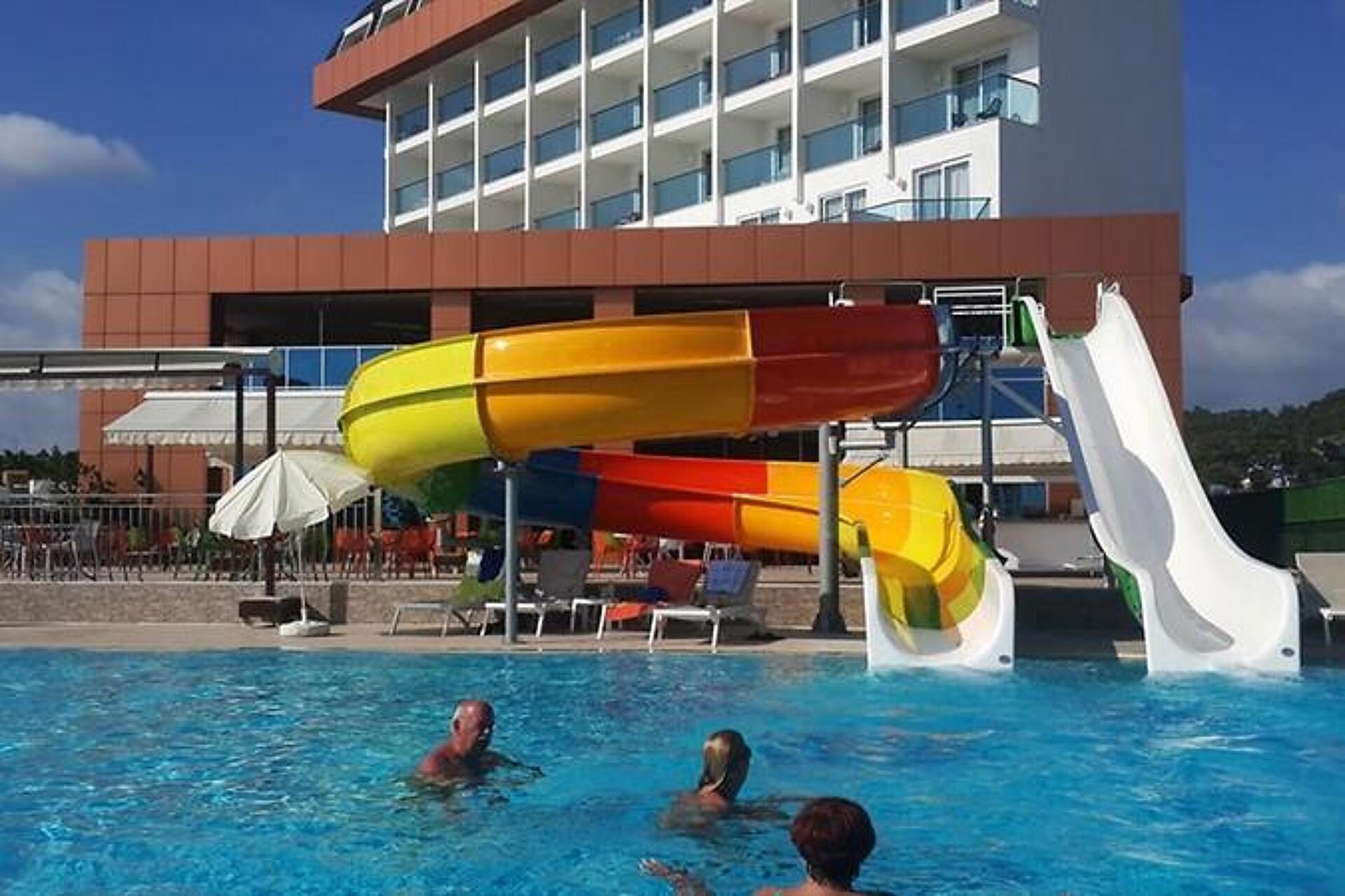 Throne Beach Resort & Spa 5* 15