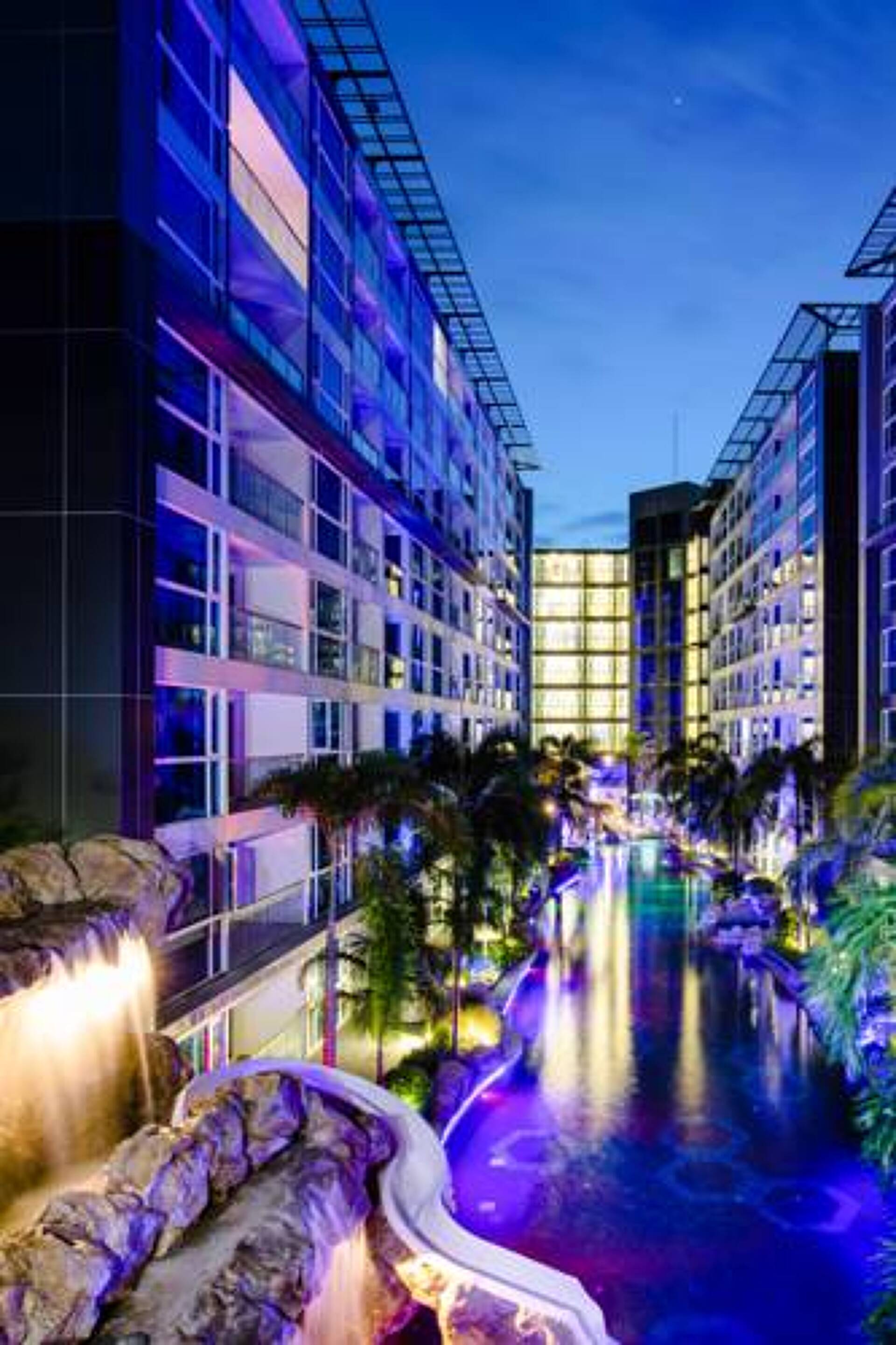 Centara Azure Hotel 4* 0