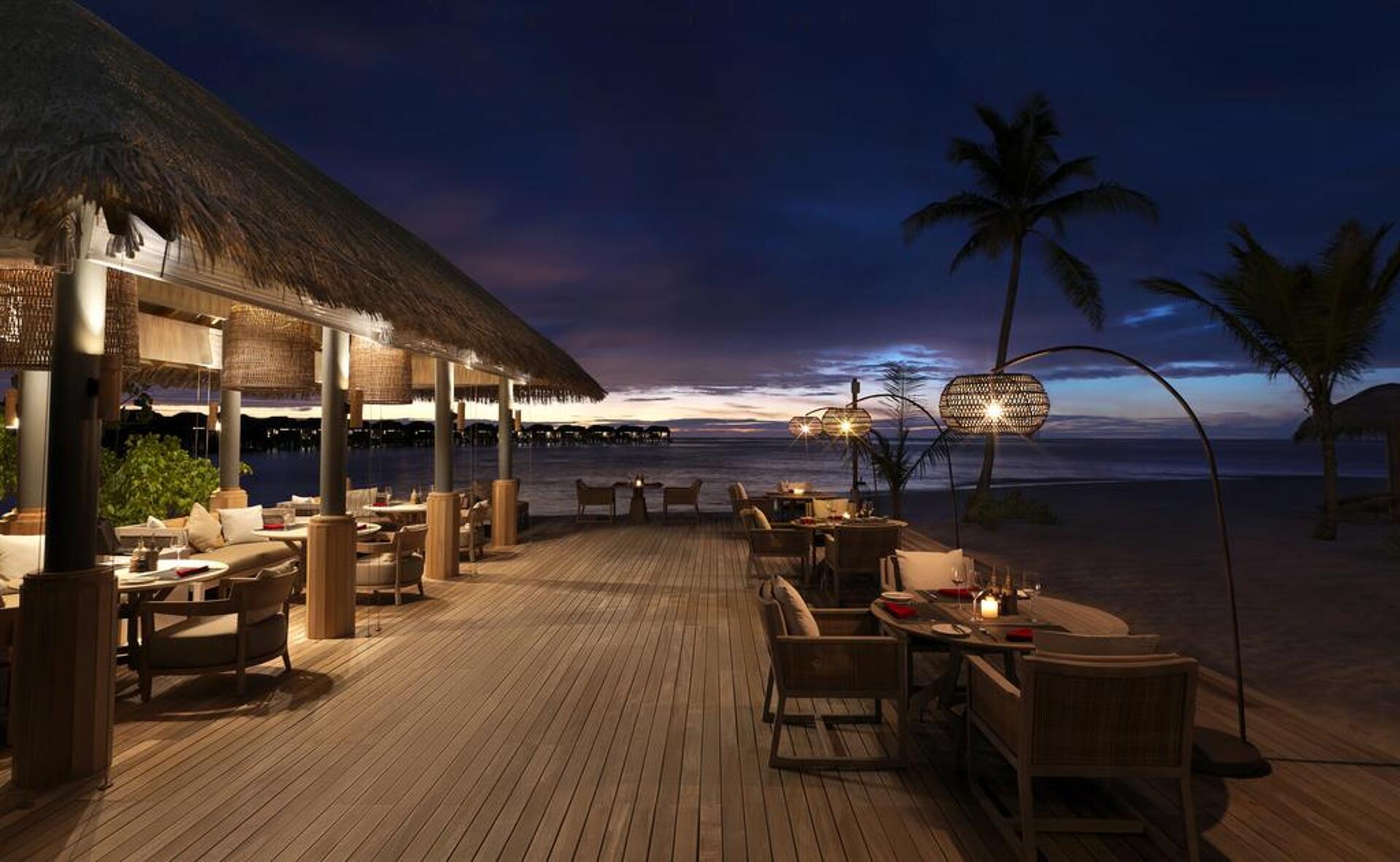 Vakkaru Maldives 5* 25