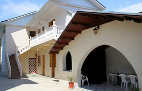 Lazur Guest House