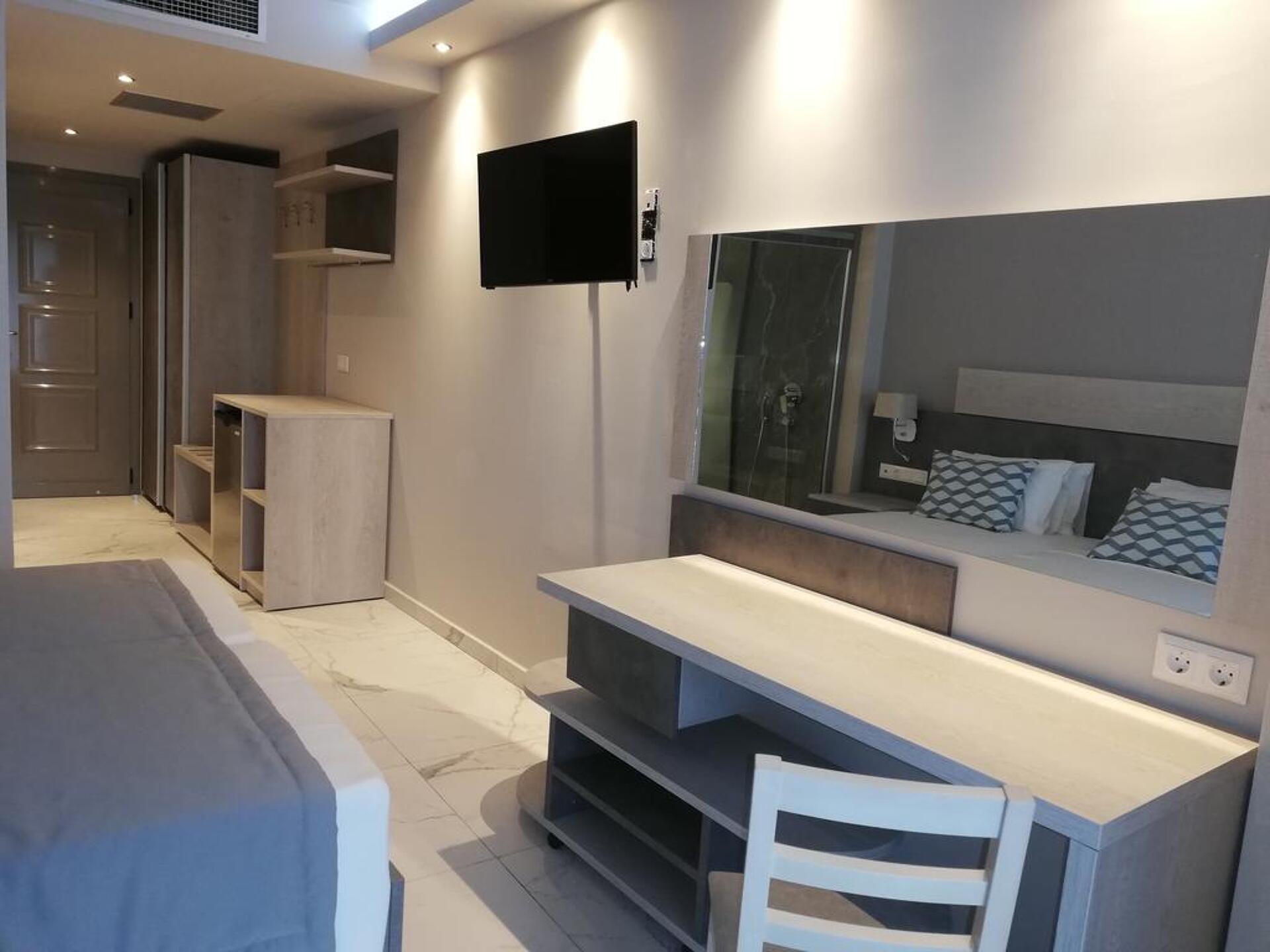 Dionysos Hotel 3* 41