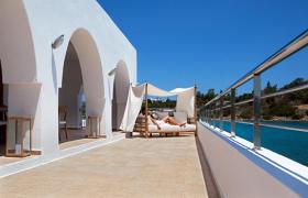 Minos Beach Art Hotel