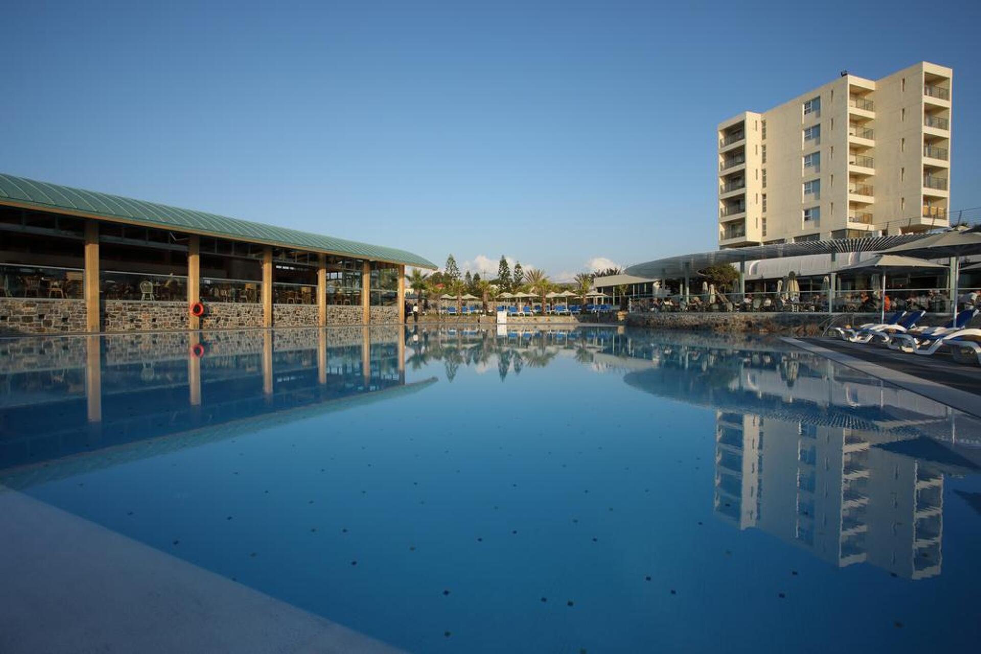 Arina Beach Hotel & Bungalows 4* 38