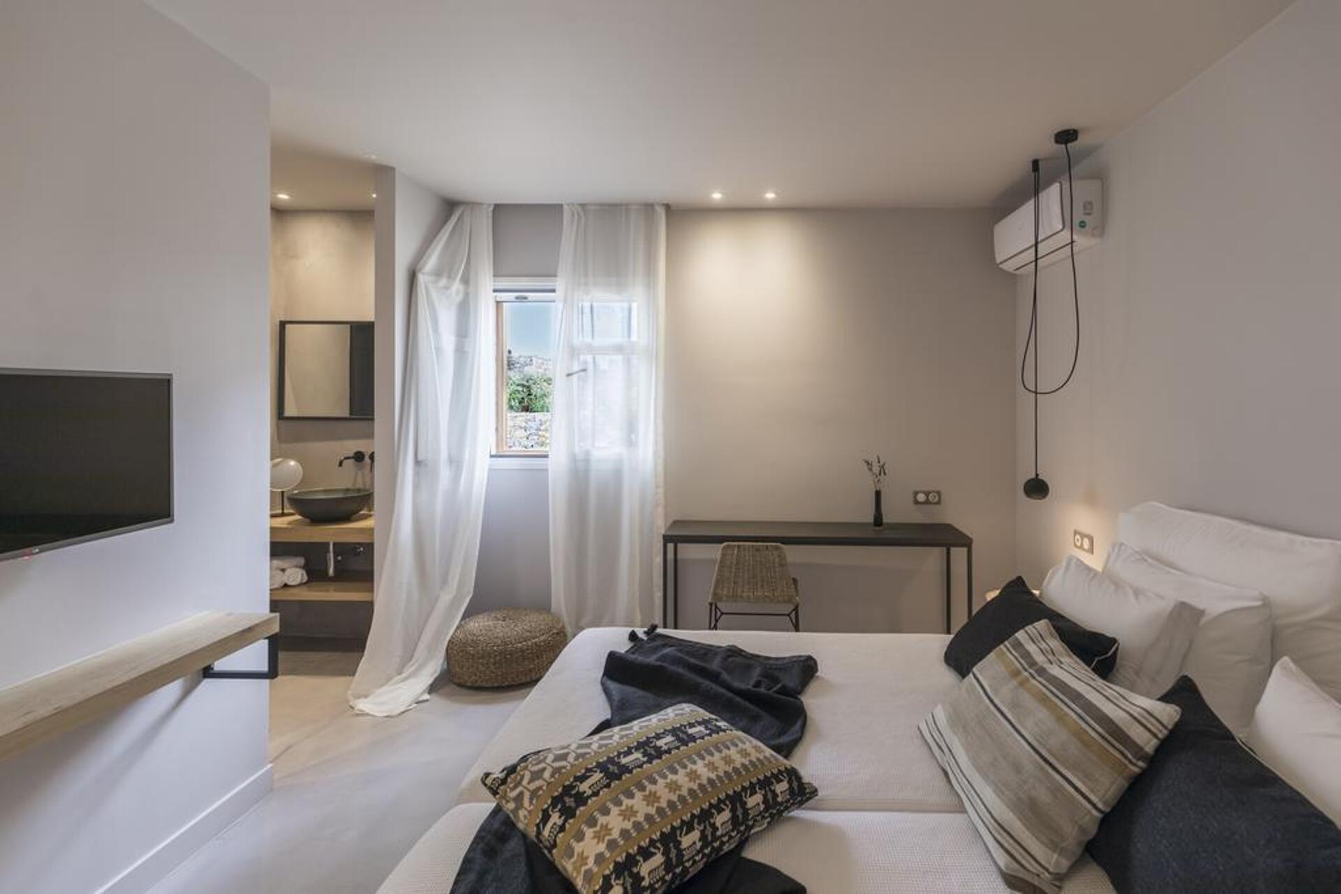 Minos Beach Art Hotel 5* 10
