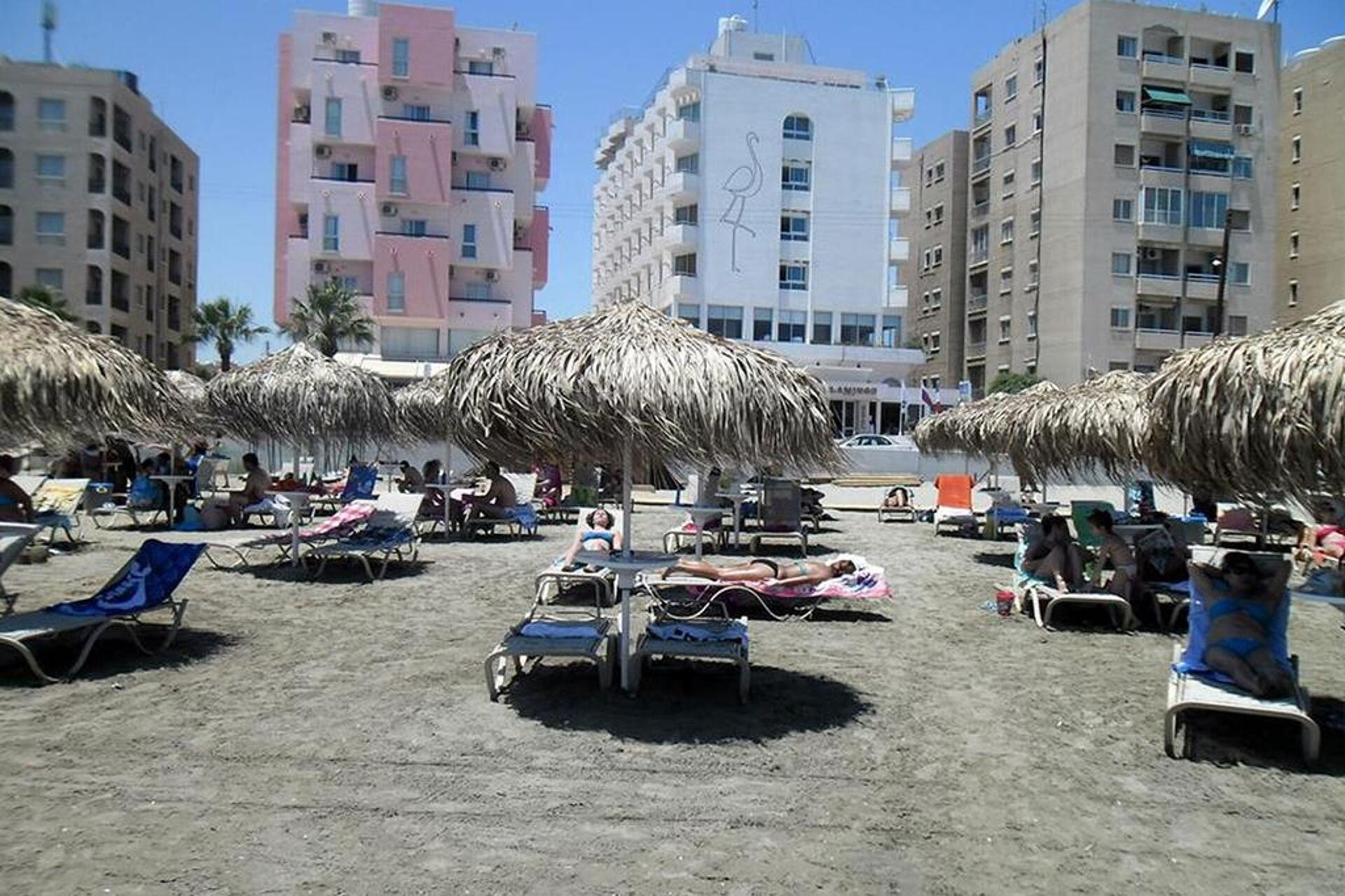Flamingo Beach 3* 2