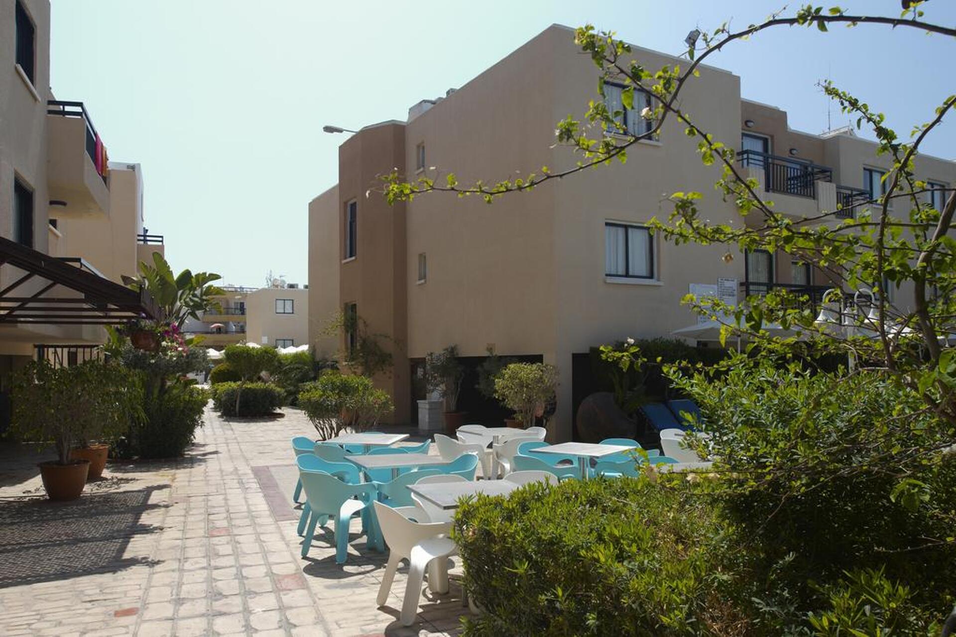 Senator Hotel 3* 0