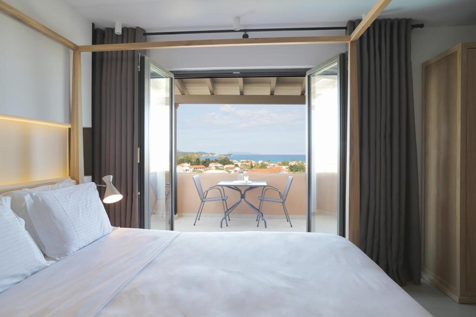 Lena Mare Boutique Hotel  3* 2