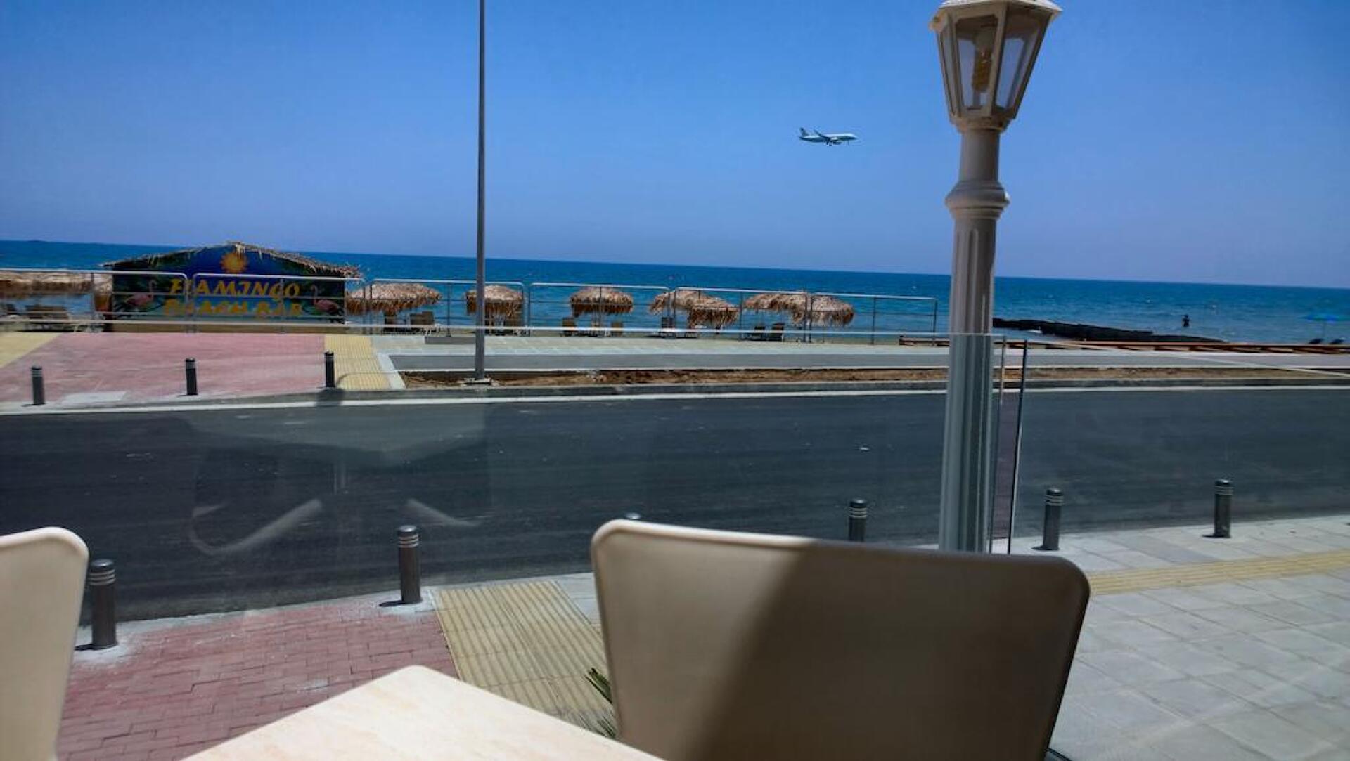 Flamingo Beach 3* 4