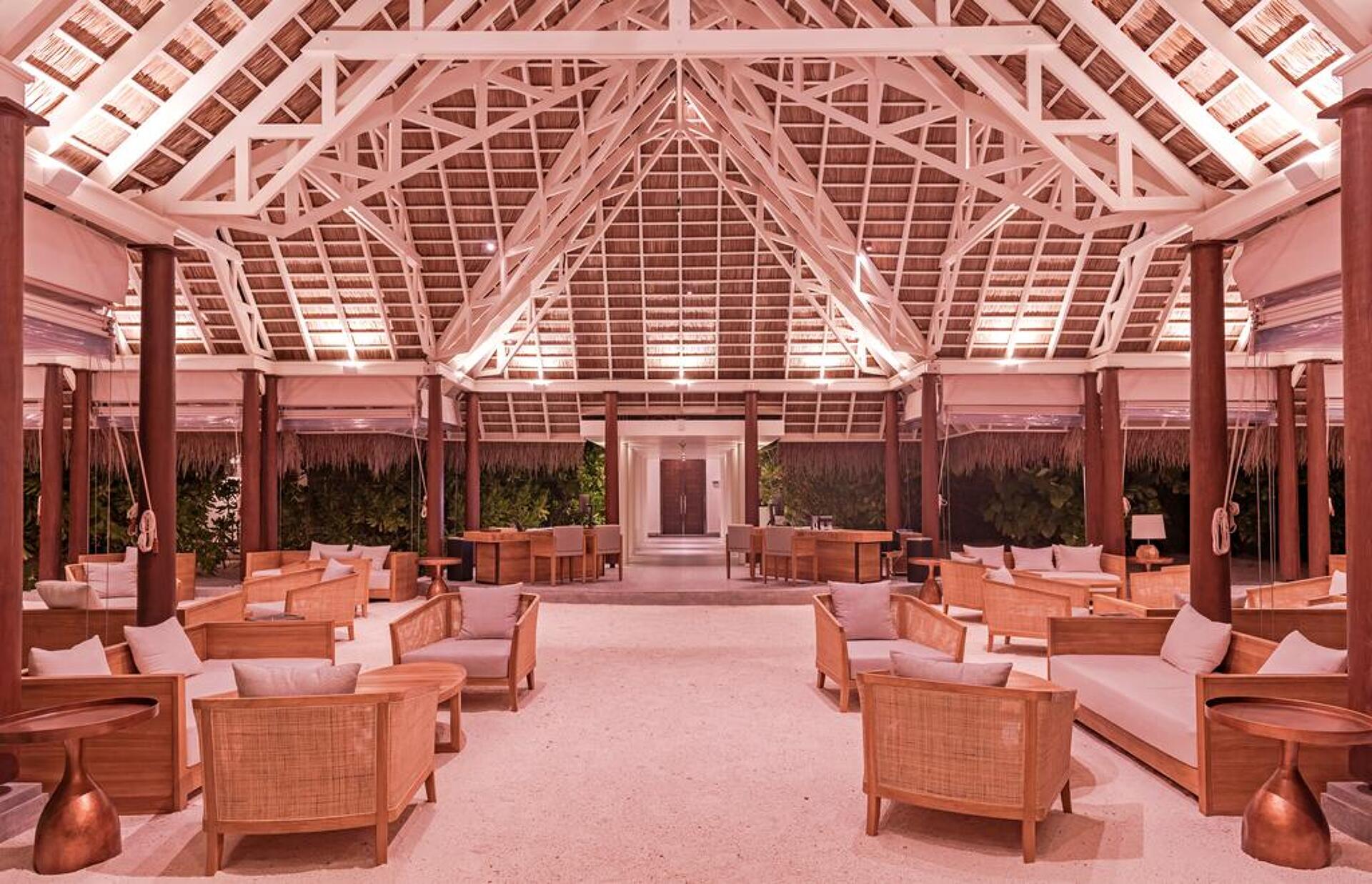 Heritance Aarah 40