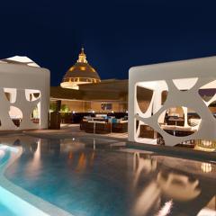 Отель V Hotel Dubai, Curio Collection by Hilton 5*