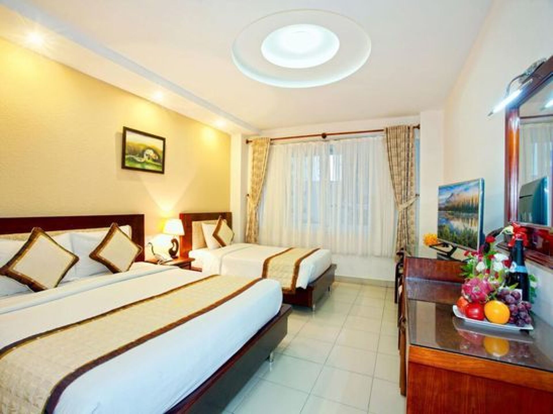 Sunny Hotel  3* 5