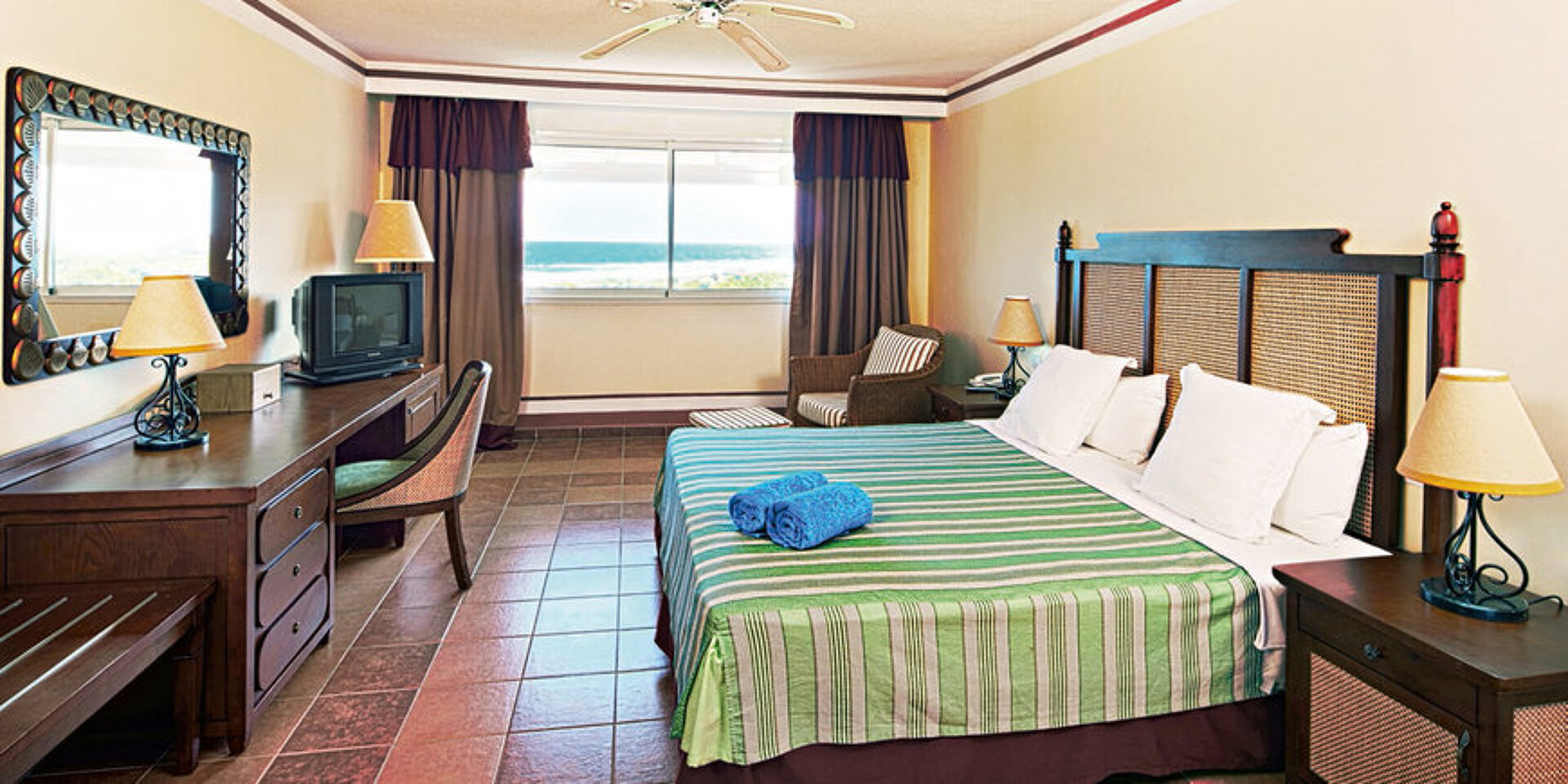 Memories Paraiso Beach Resort  5* 5