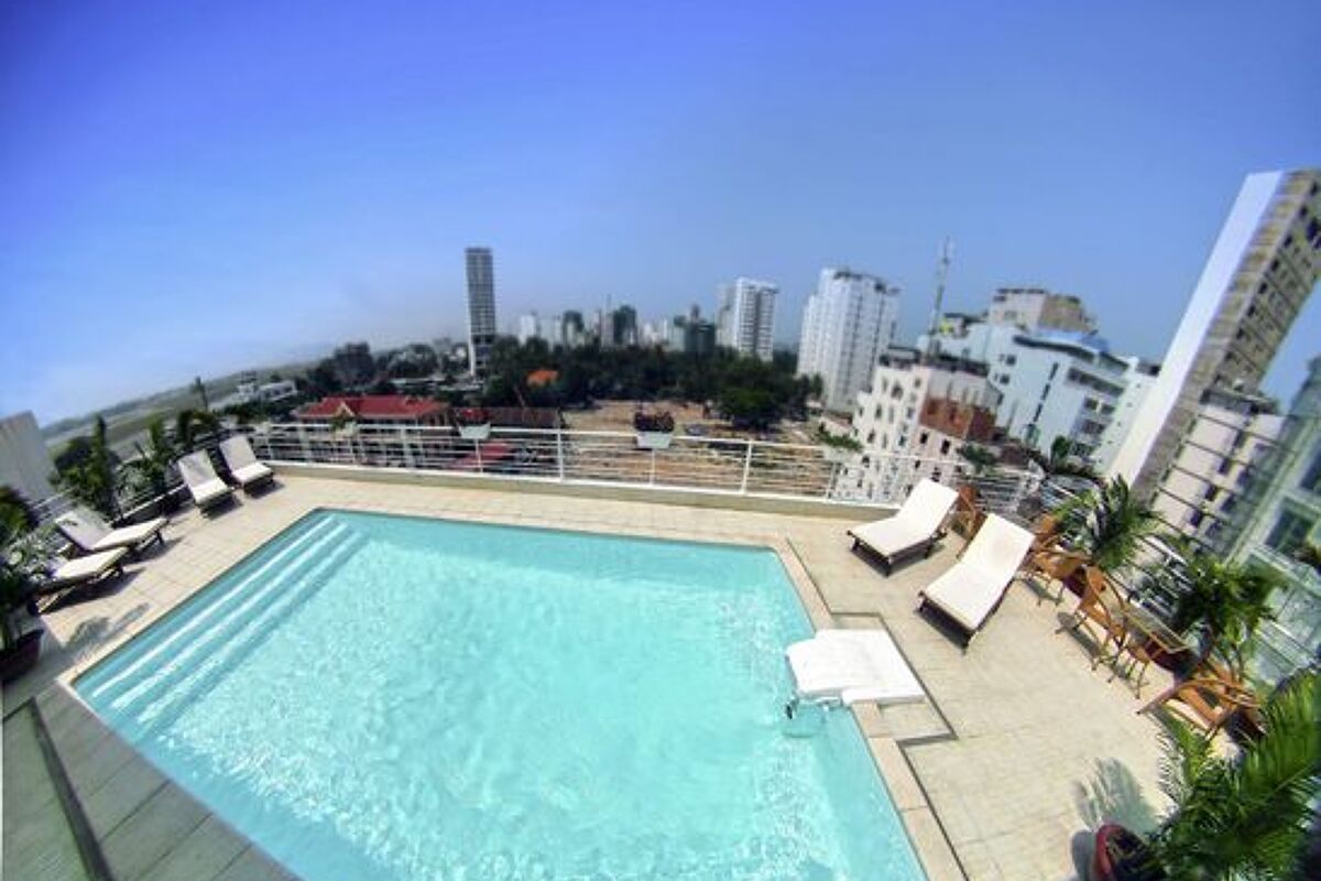 Sunny Hotel  3* 3