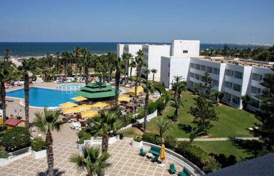  Club Tropicana