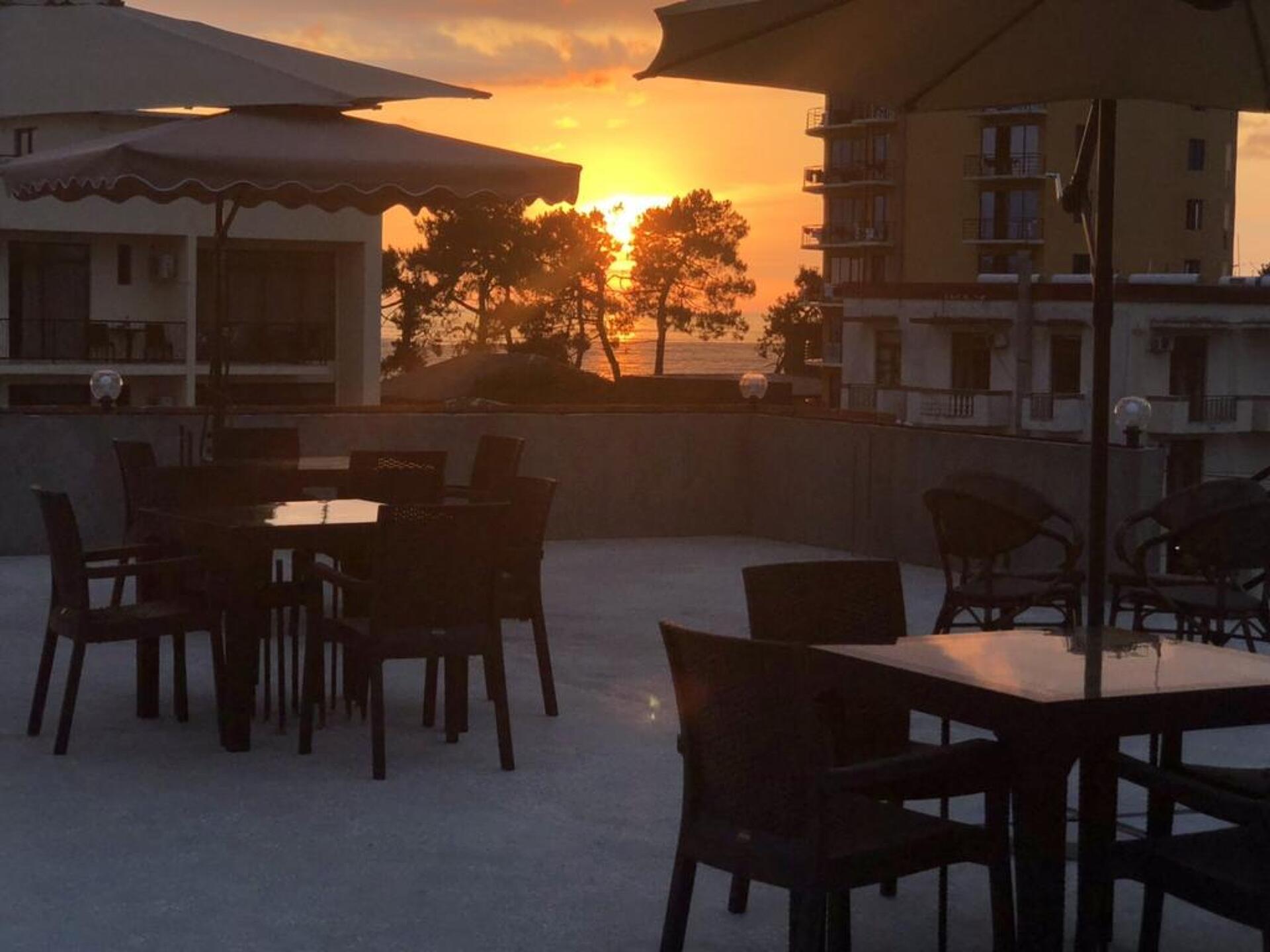 Georgian Wine House 25