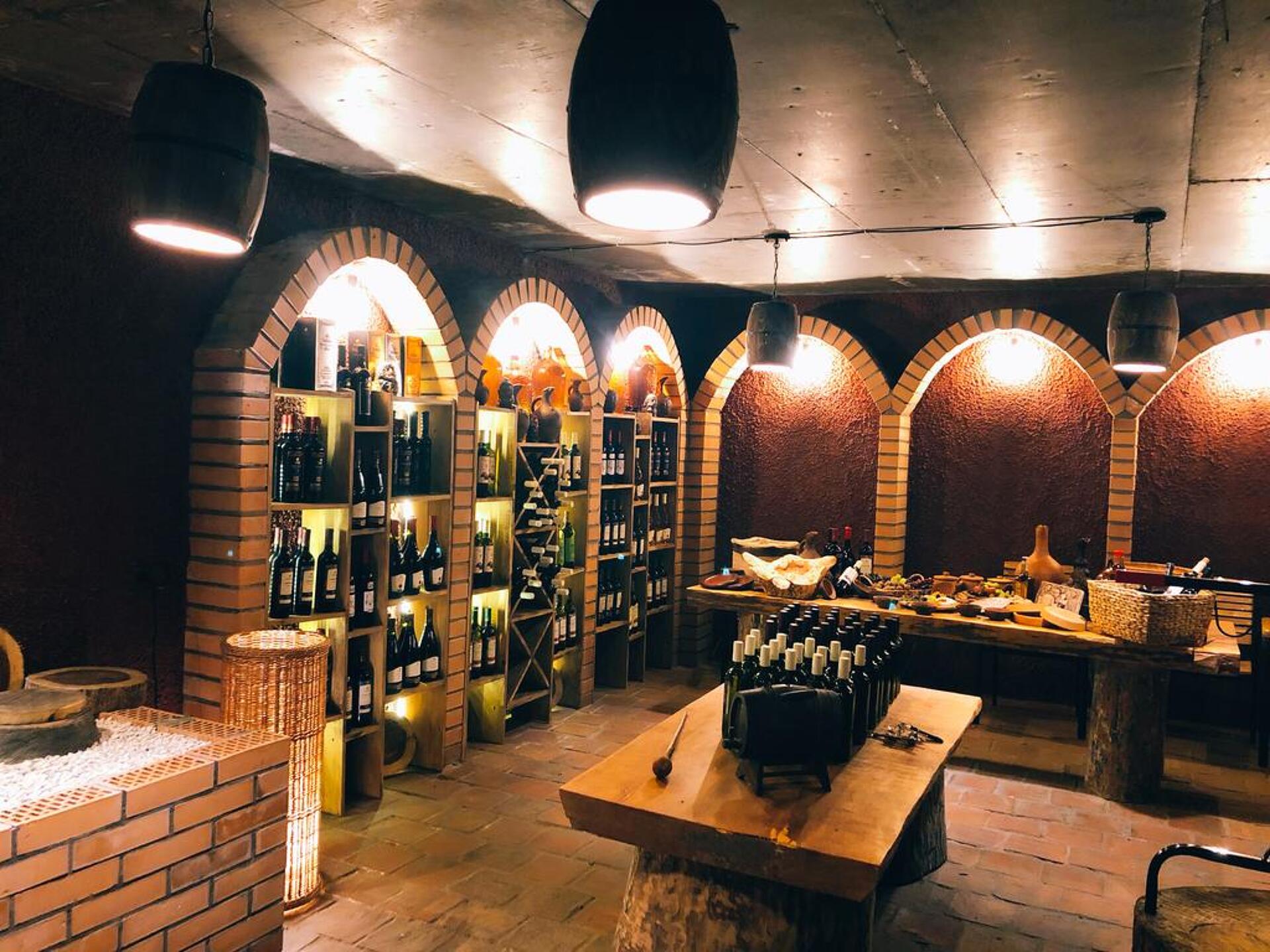 Georgian Wine House 33