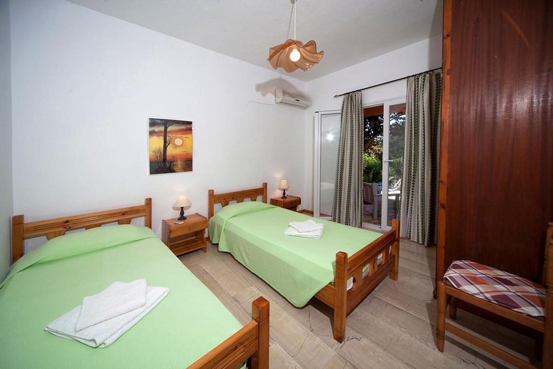 Joanna Sea View Apartments  3* 13