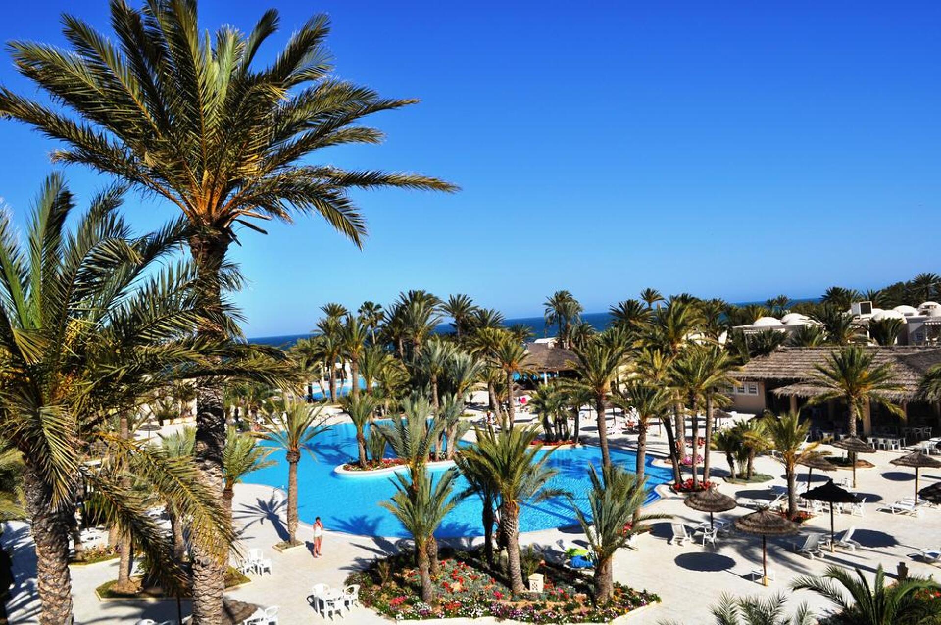 Zita Beach 4* 15