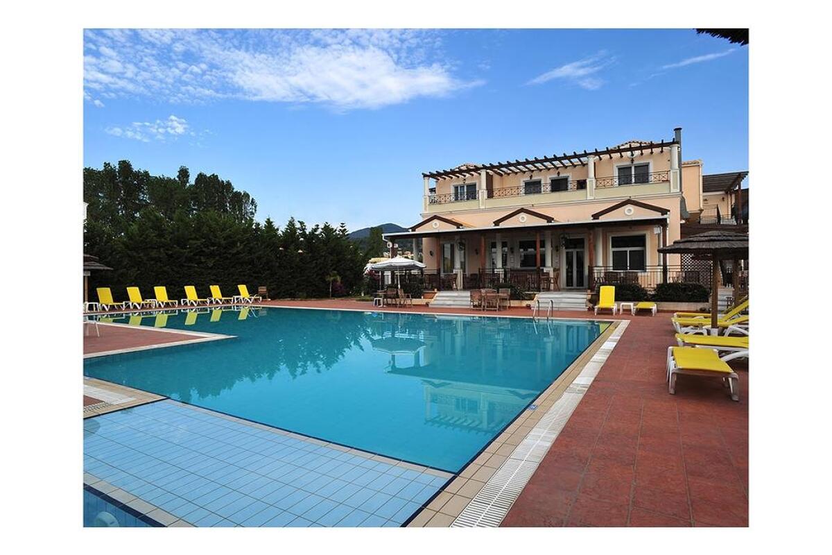 Thinalos Apart Hotel 3* 2