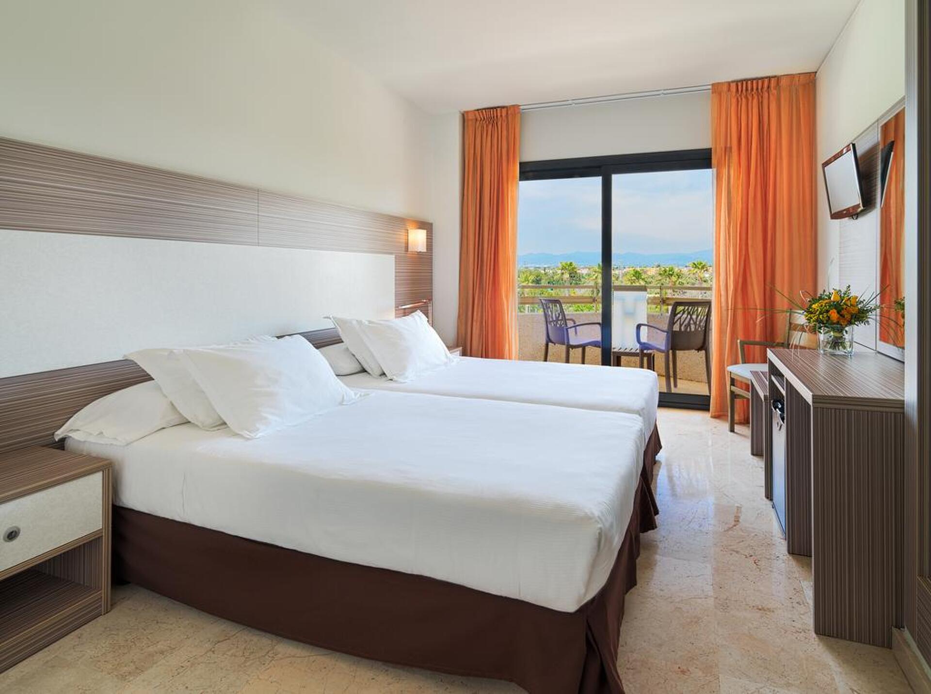 H10 Cambrils Playa 3* 3