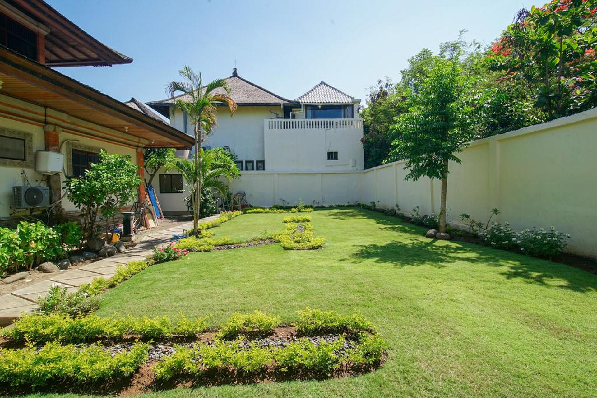 Baliana Villa Legian 4* 2