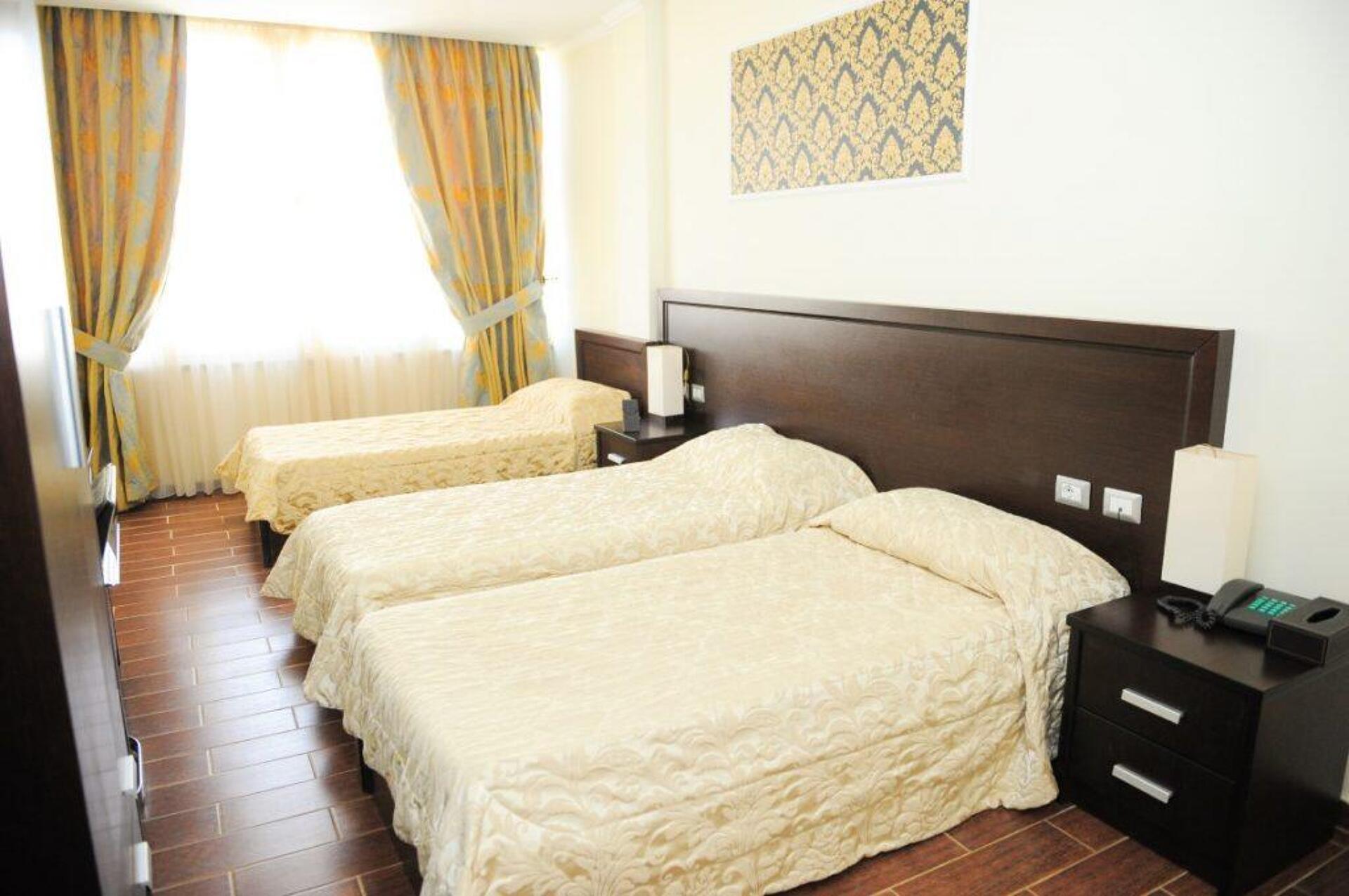 Leonardo Durres 4* 5