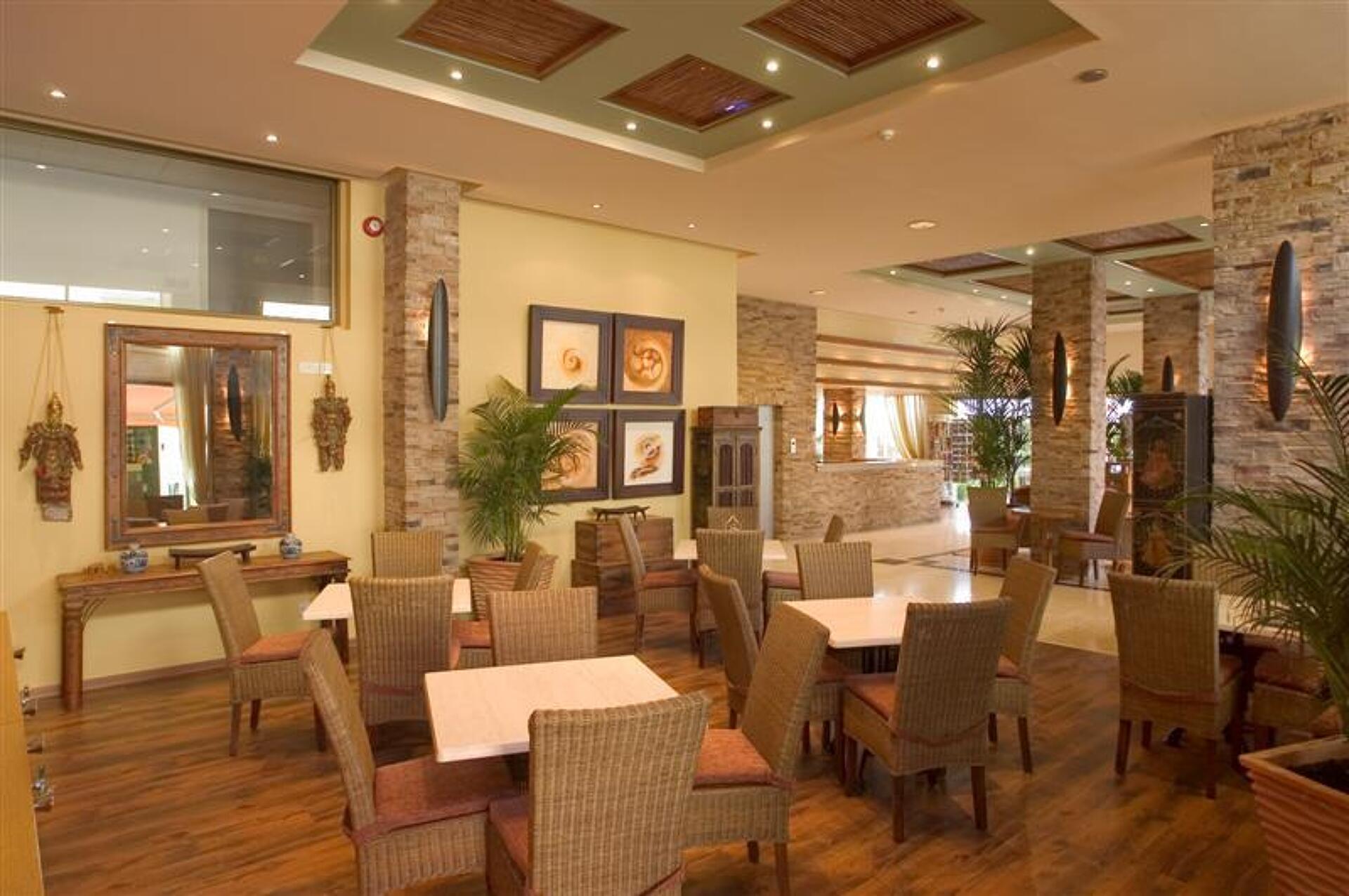 Alva Hotel Apartments 3* 3