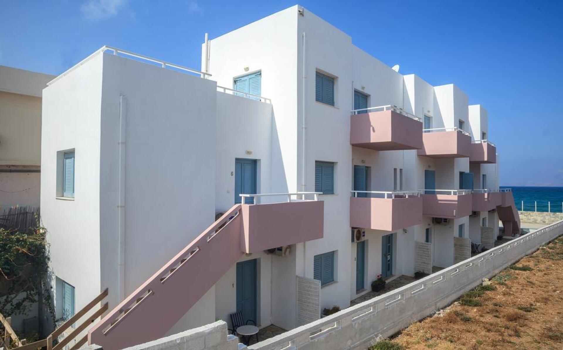 Almare Beach Hotel 3