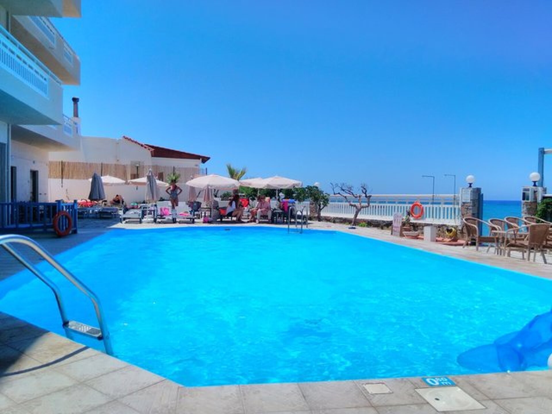 Almare Beach Hotel 5
