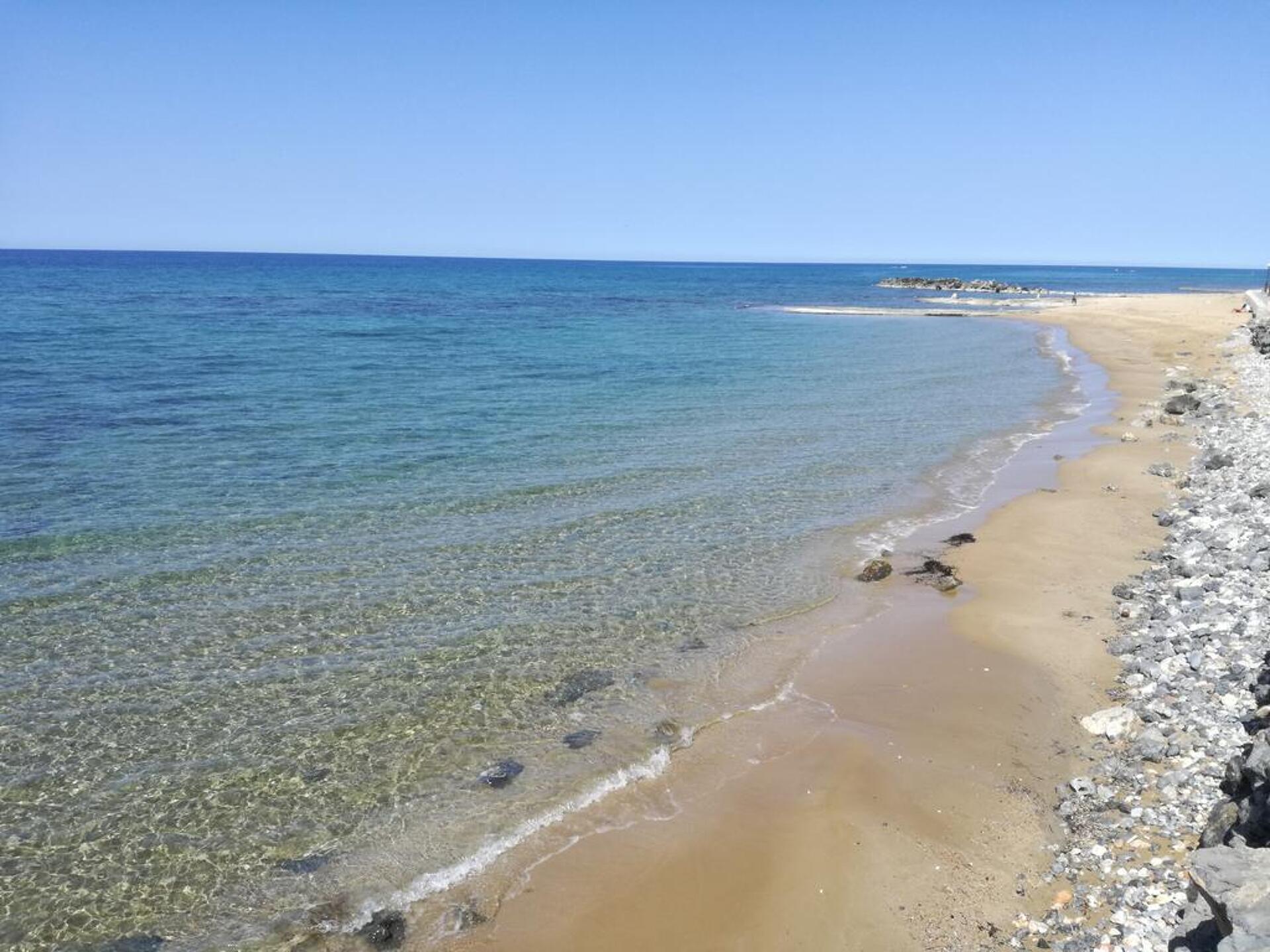 Almare Beach Hotel 11