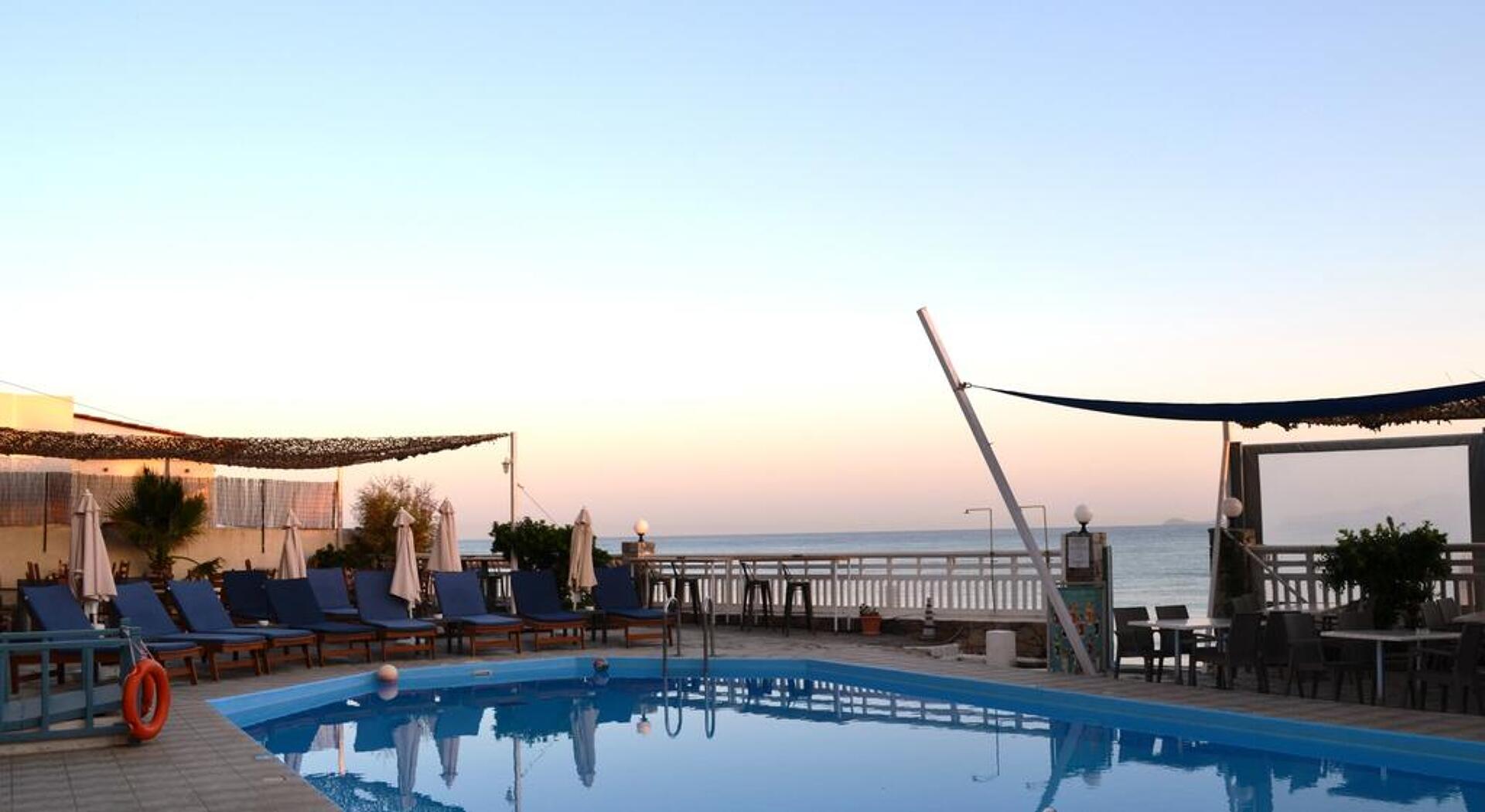 Almare Beach Hotel 7