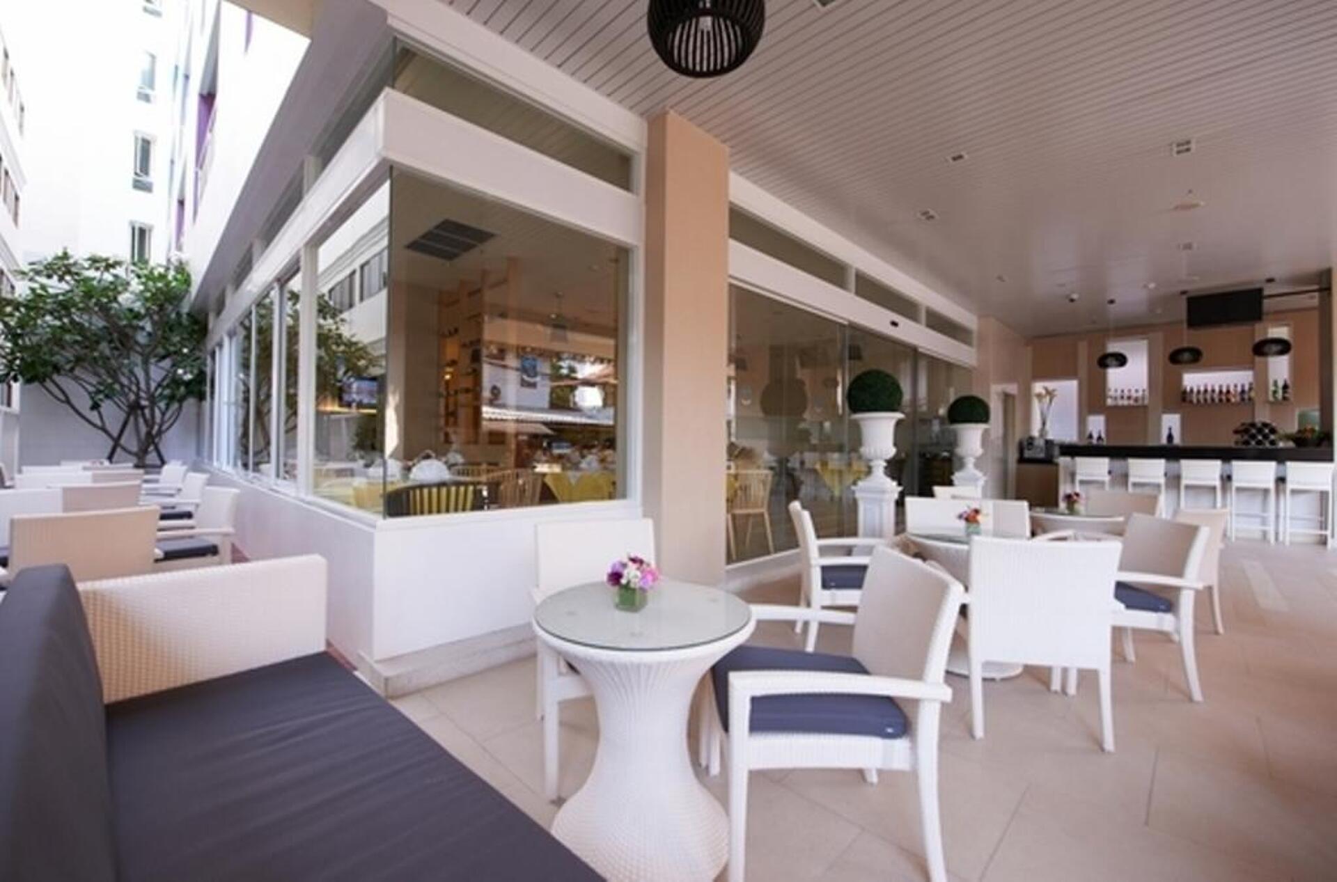 Pattaya Sea View 4* 25