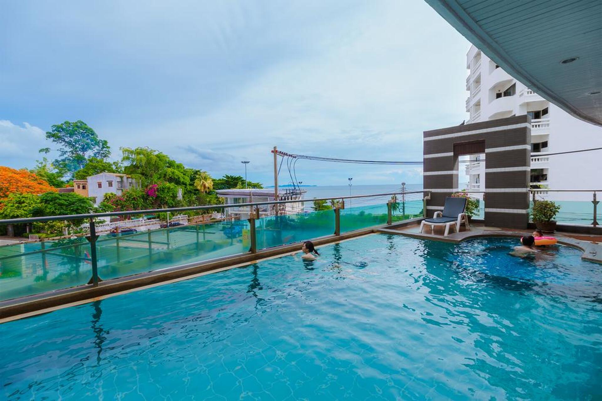 Royal Beach View Hotel Pattaya 4* 4