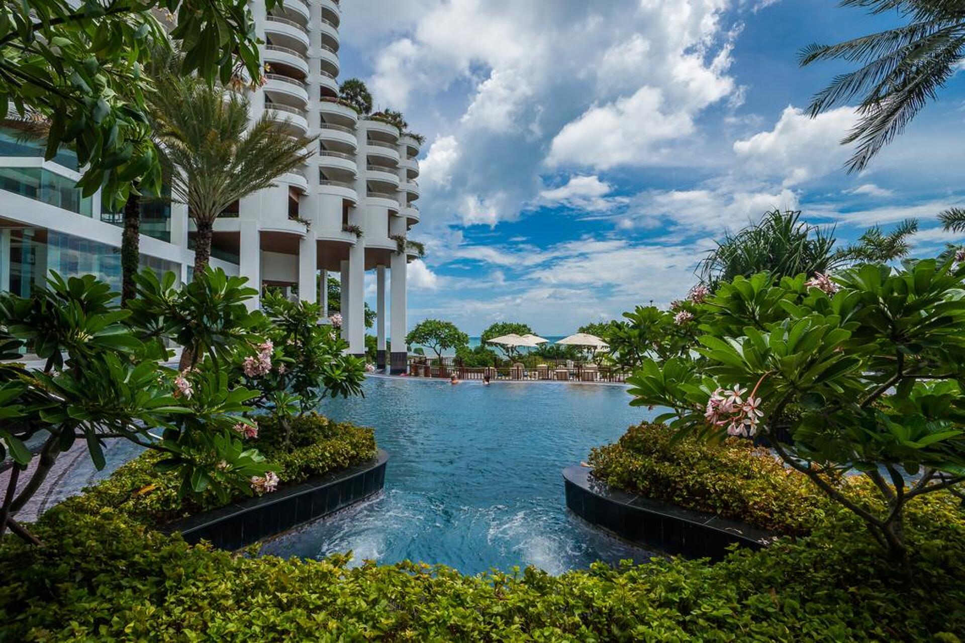 Royal Cliff Grand 5* 35