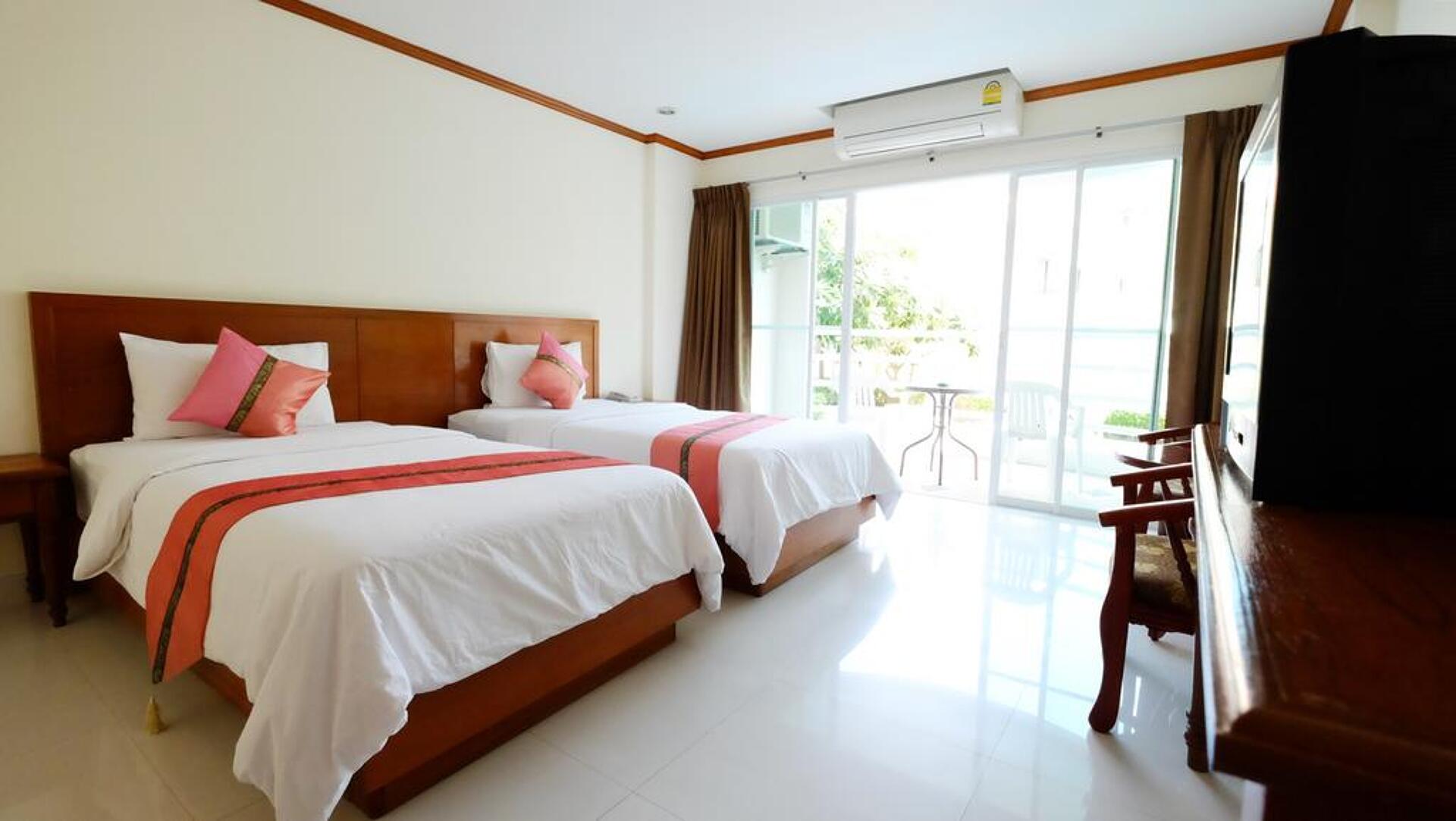 Phu View Talay 2* 10