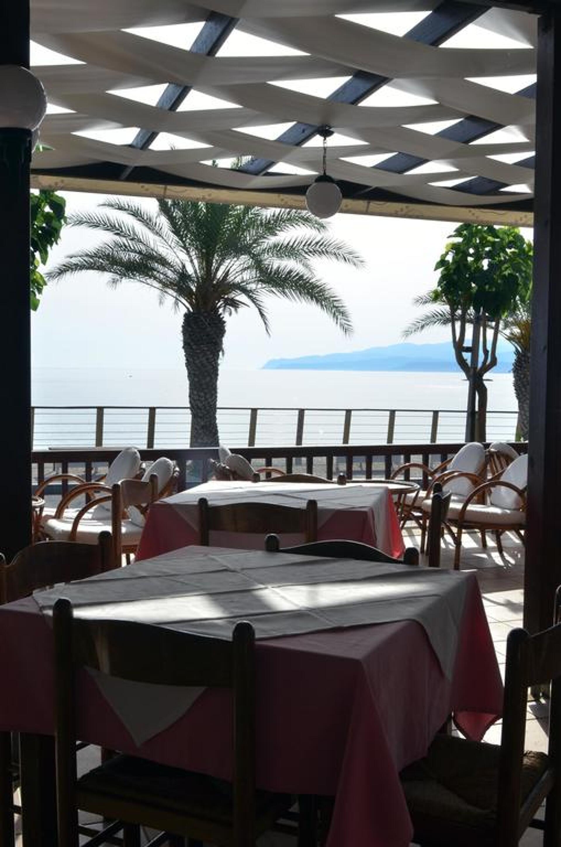 Thisvi Hotel 2* 8