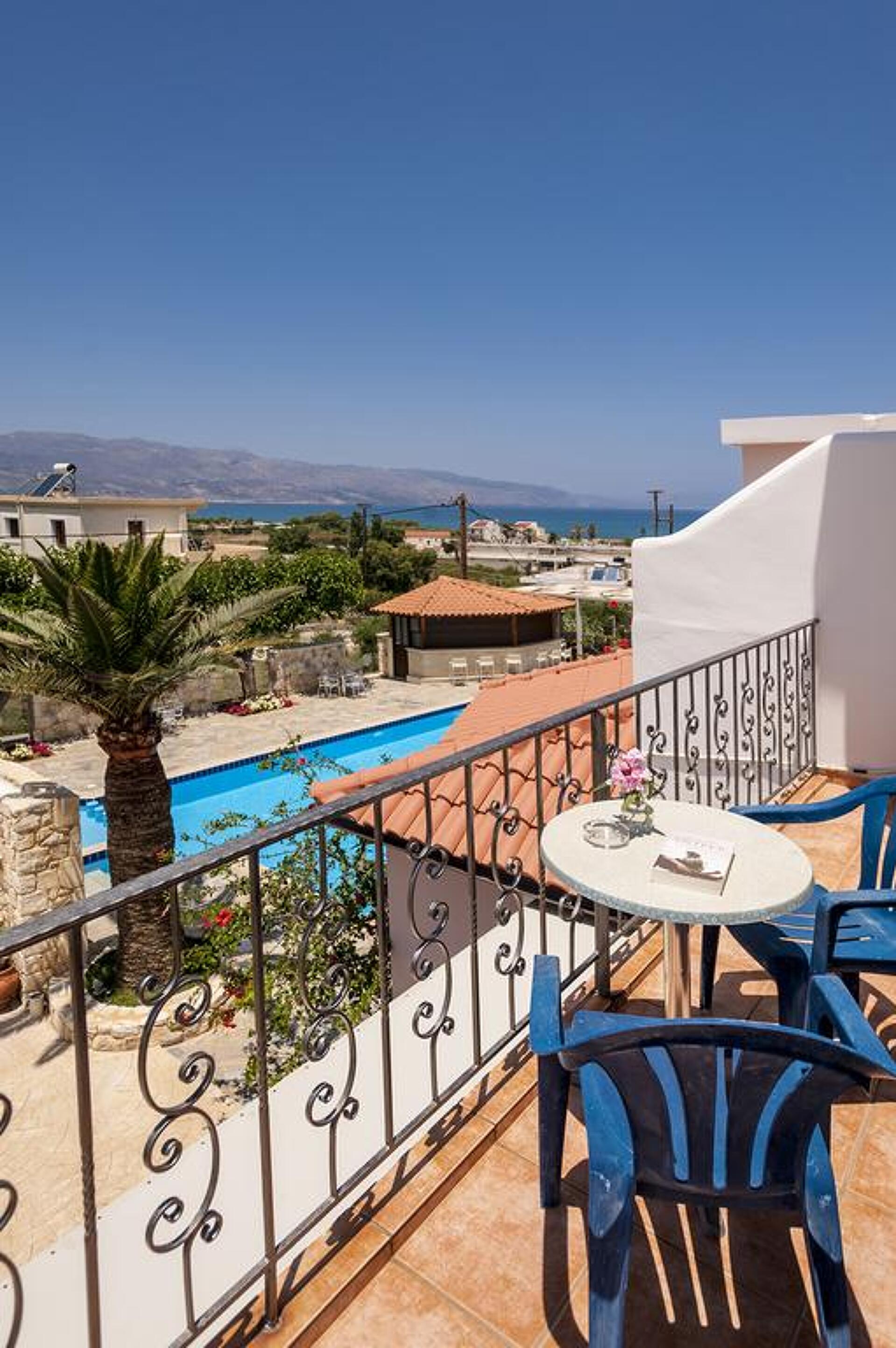 AdelaisAdelais Hotel 3* 4