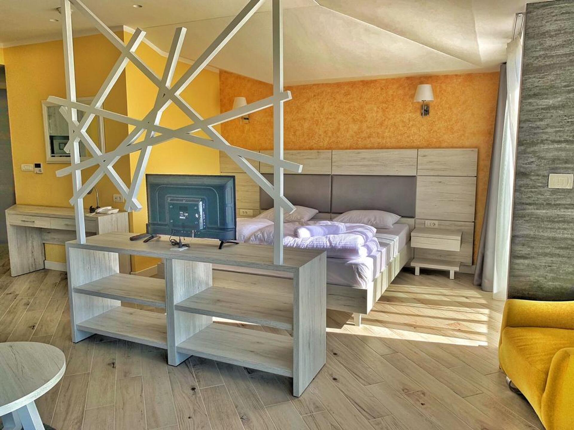 Pierrina Hotel 3* 5