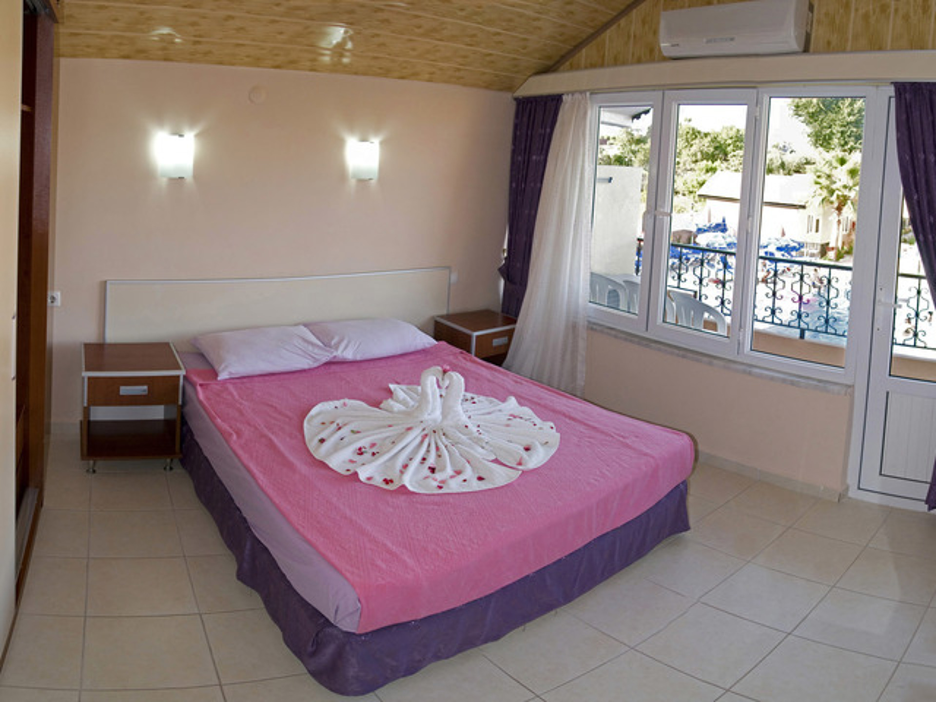 Sayanora Hotel 4