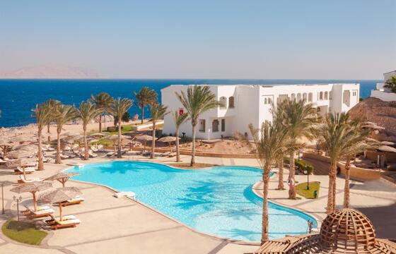 Coral Beach Resort Tiran