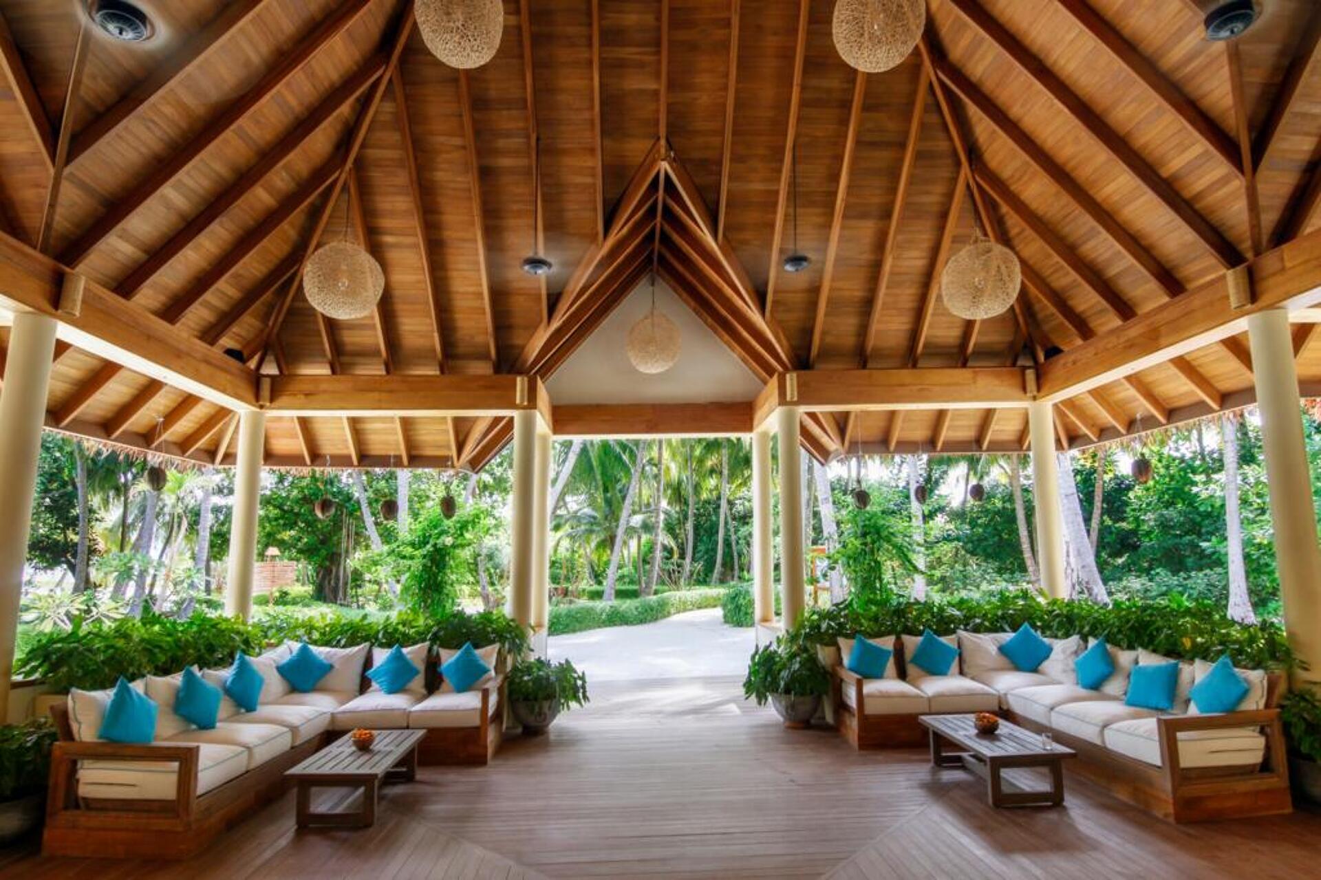 Reethi Faru Resort 35