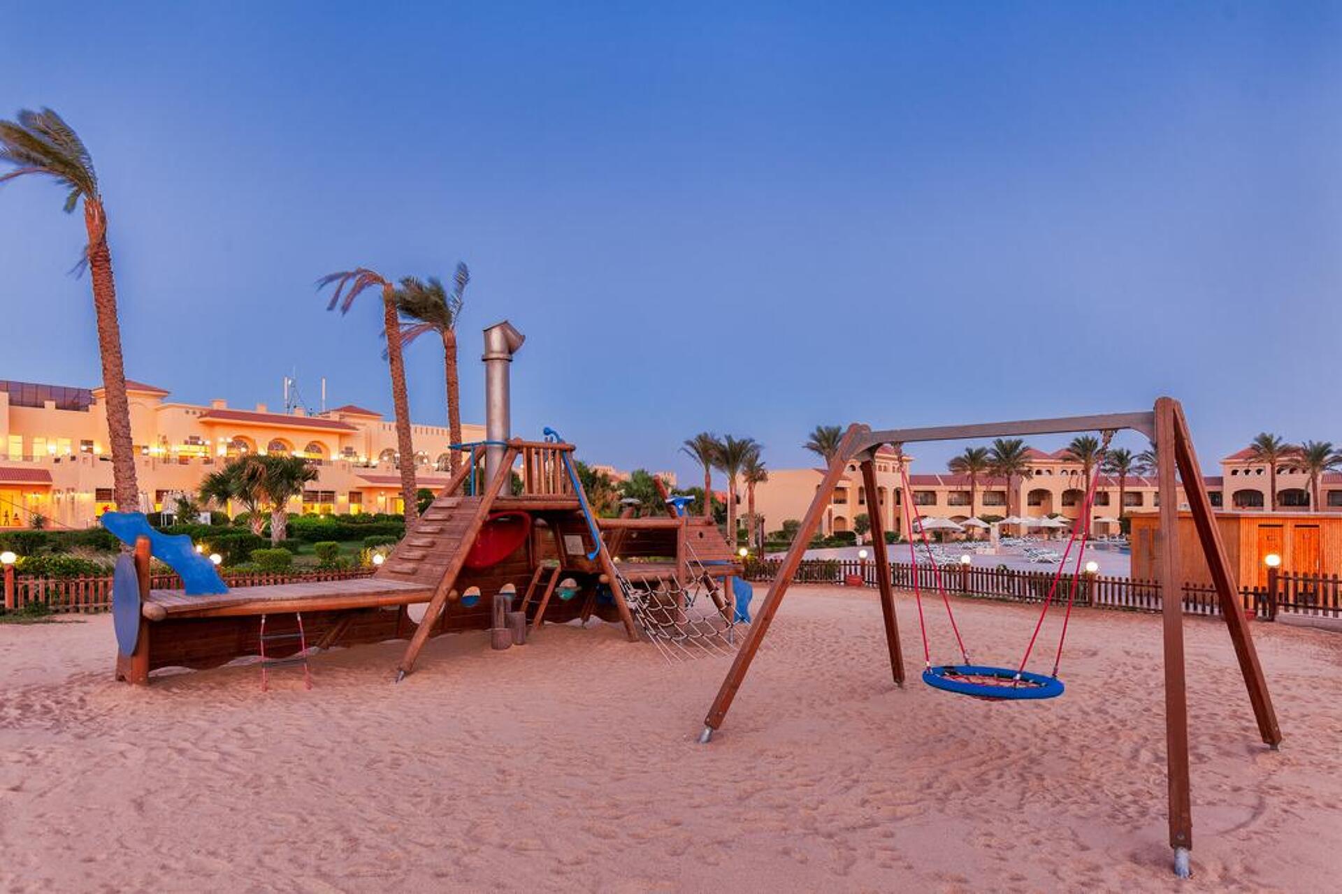 Cleopatra Luxury Resort Makadi Bay 5* 8