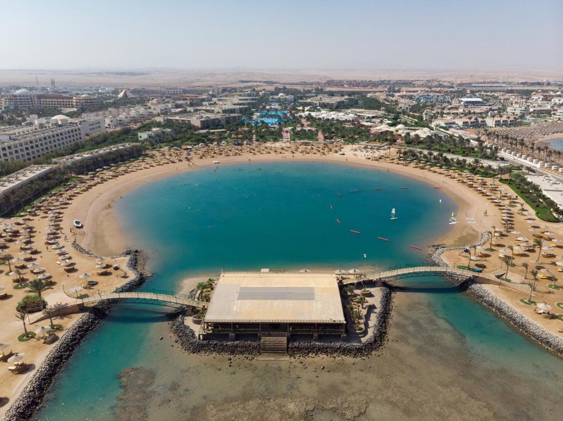 Desert Rose Resort 4
