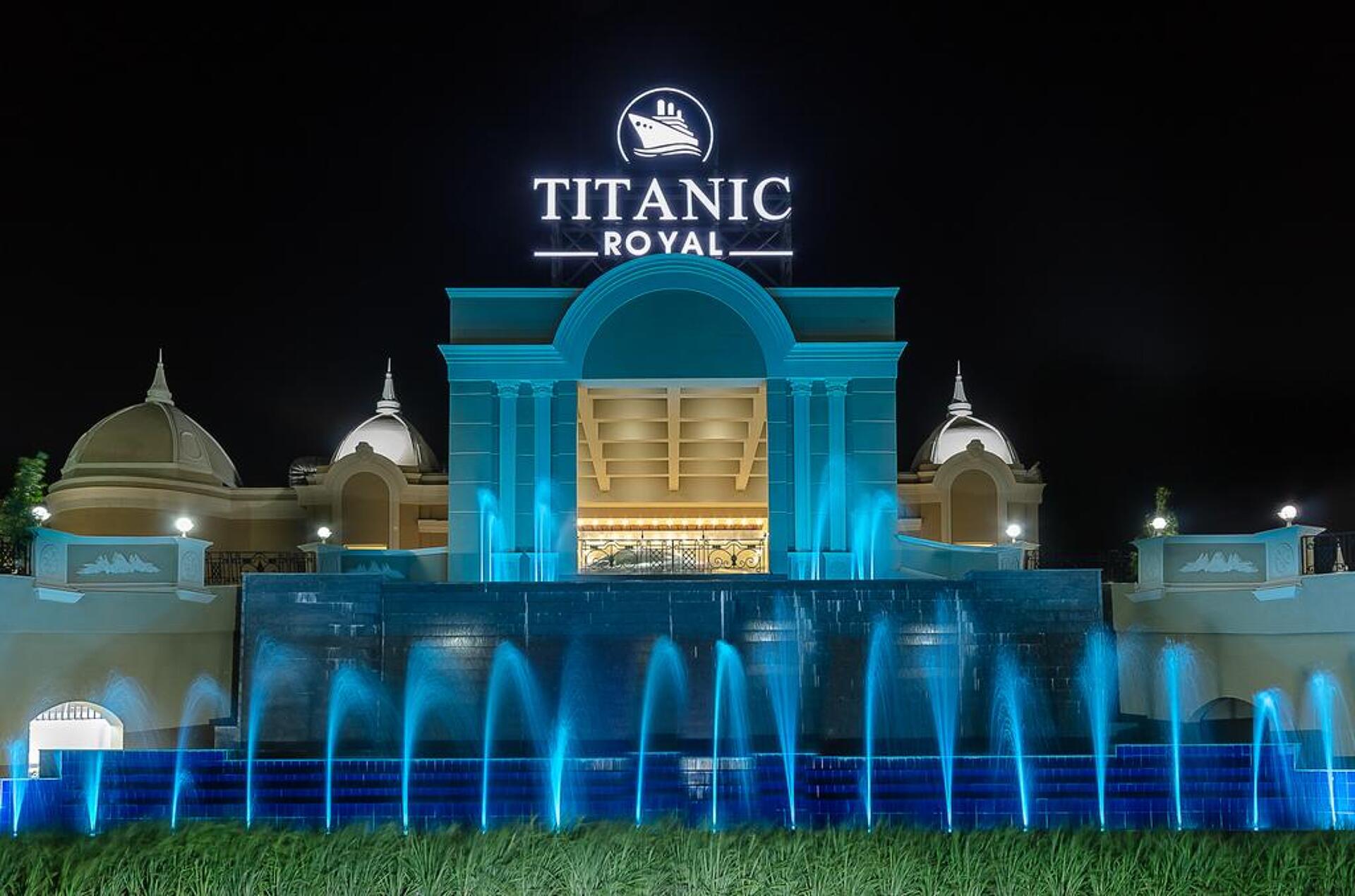 Titanic Royal 1