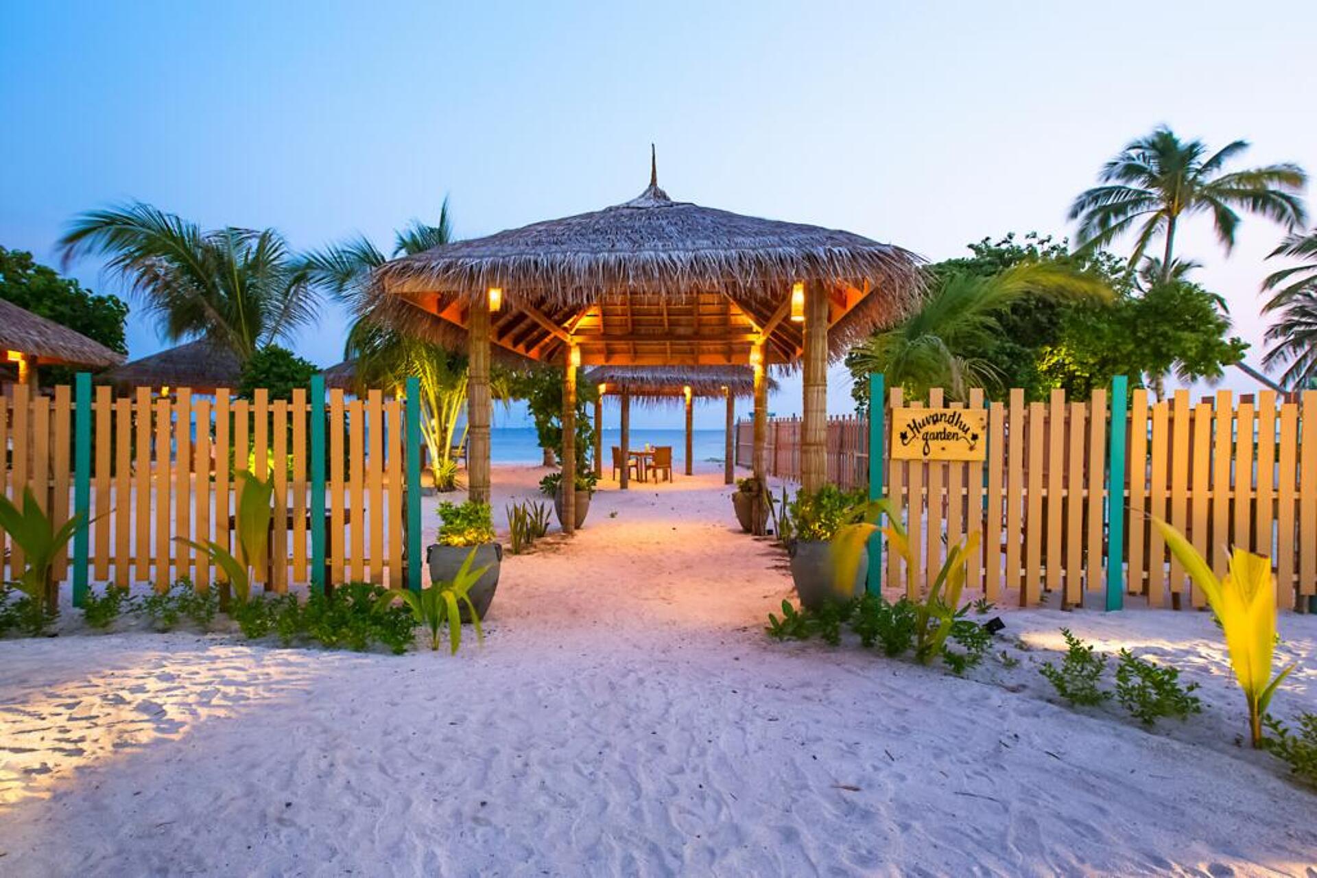 Reethi Faru Resort 8