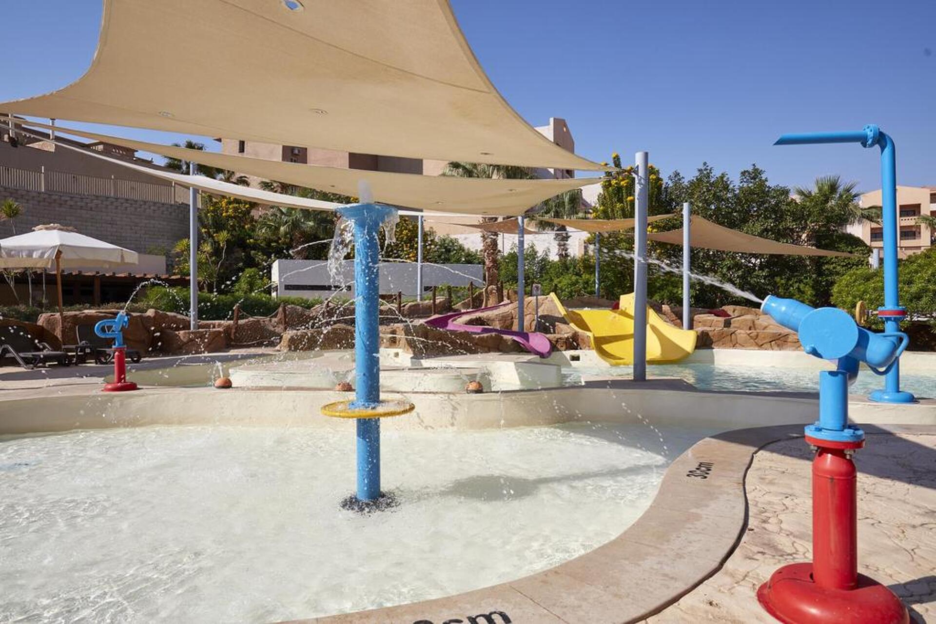 Coral Sea Holiday Resort & Aqua Park 5* 32