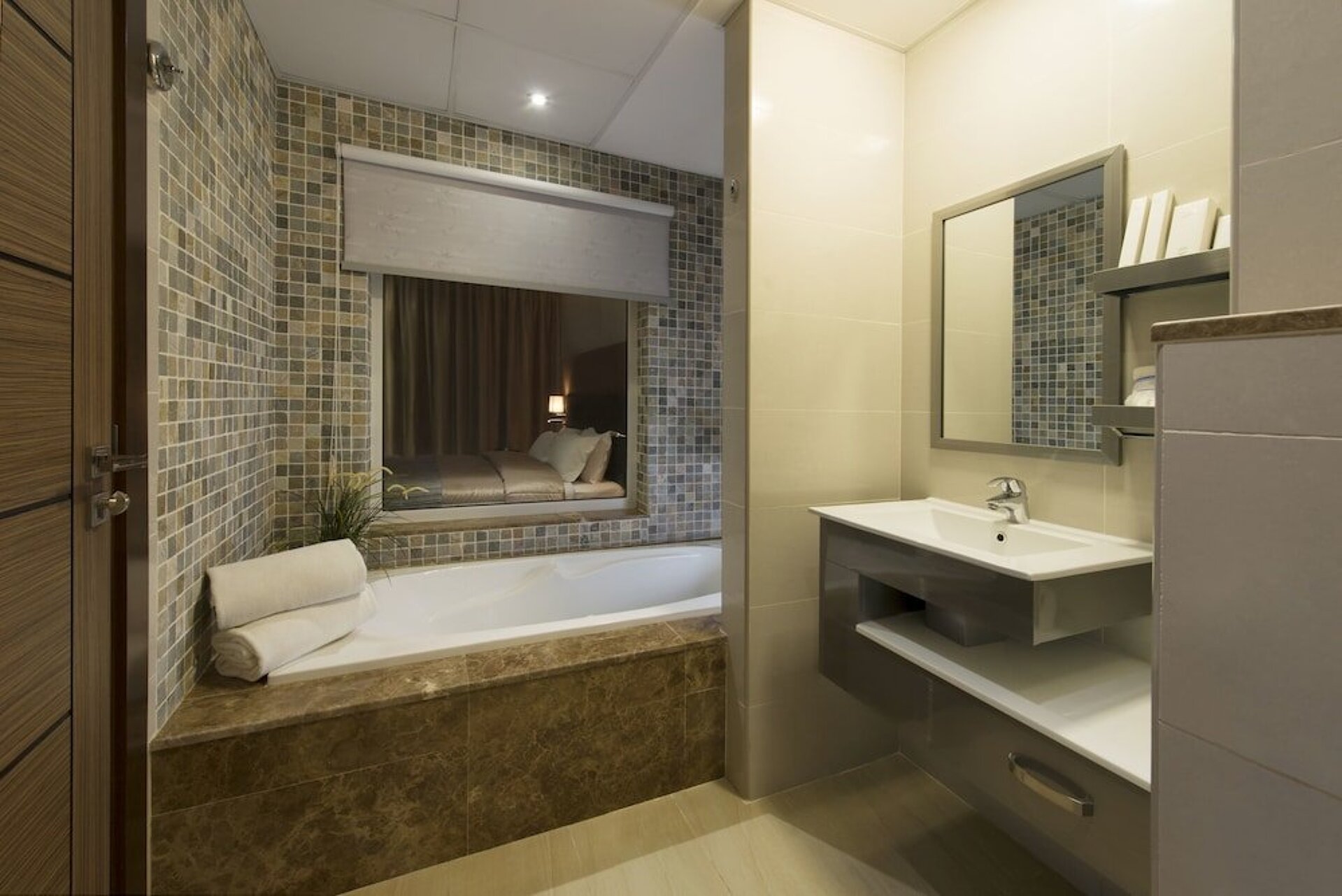 Pearl Beach Hotel & Spa 3* 6