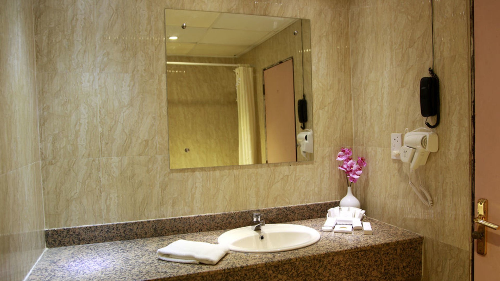 Orchid Hotel 11
